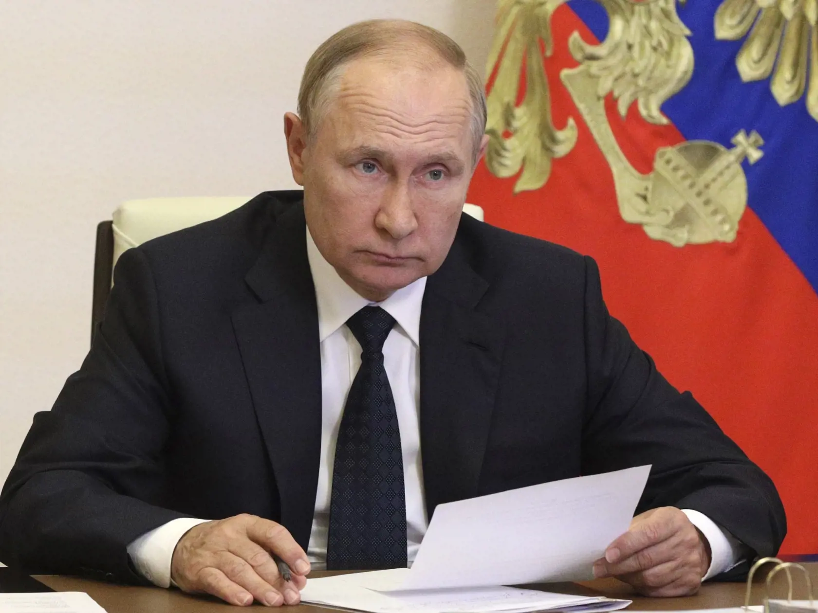 EBE 3 Moskva - Na snímke ruský prezident Vladimir Putin počas videokonferencie o likvidácii lesných požiarov vo svojej rezidencii Novo-Ogaryovo pri Moskve 24. augusta 2022. FOTO TASR/AP

 
Russian President Vladimir Putin chairs a meeting on the elimination of wildfires via video conference call at the Novo-Ogaryovo state residence, outside Moscow, Russia, Wednesday, Aug. 24, 2022. (Mikhail Klimentyev, Sputnik, Kremlin Pool Photo via AP)