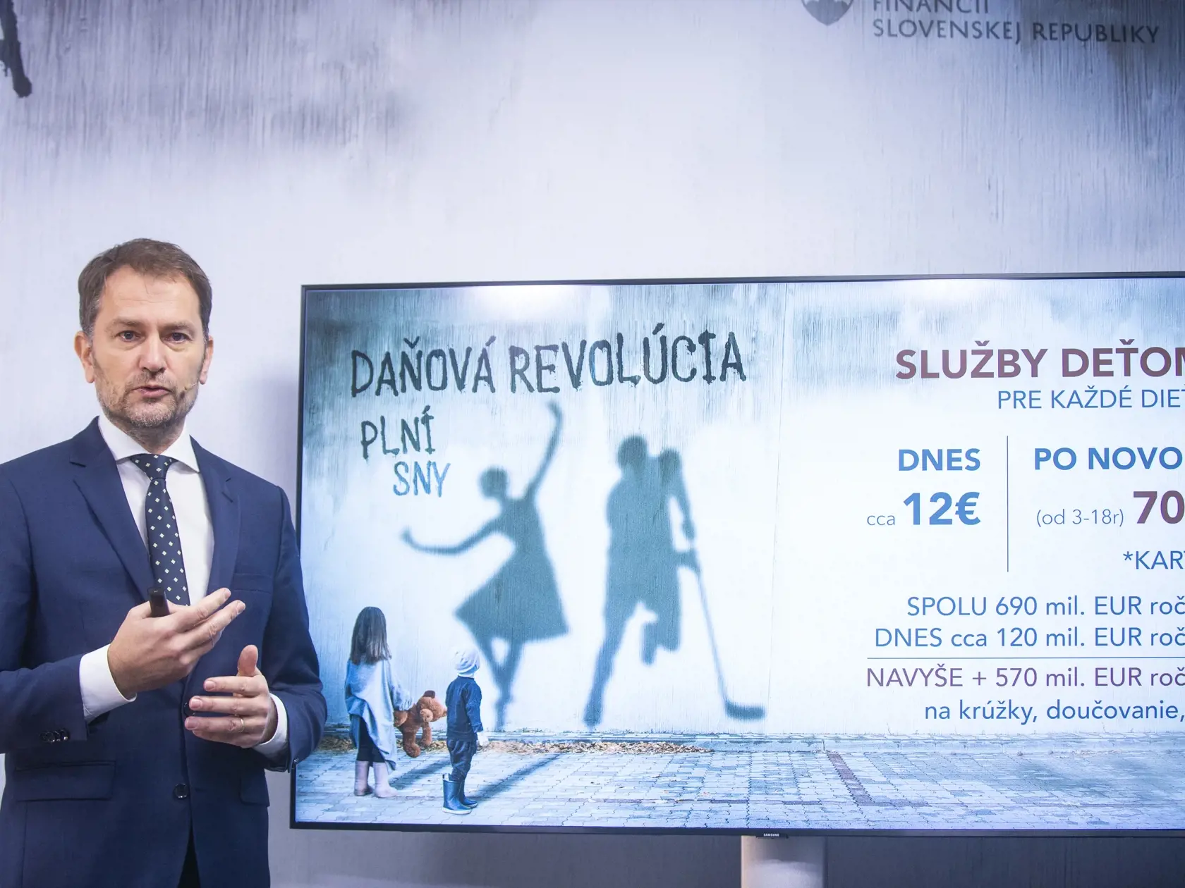 Priblížil to v pondelok na tlačovej konferencii minister financií Igor Matovič (OĽANO), ktorý ide s týmto návrhom na koaličnú radu.