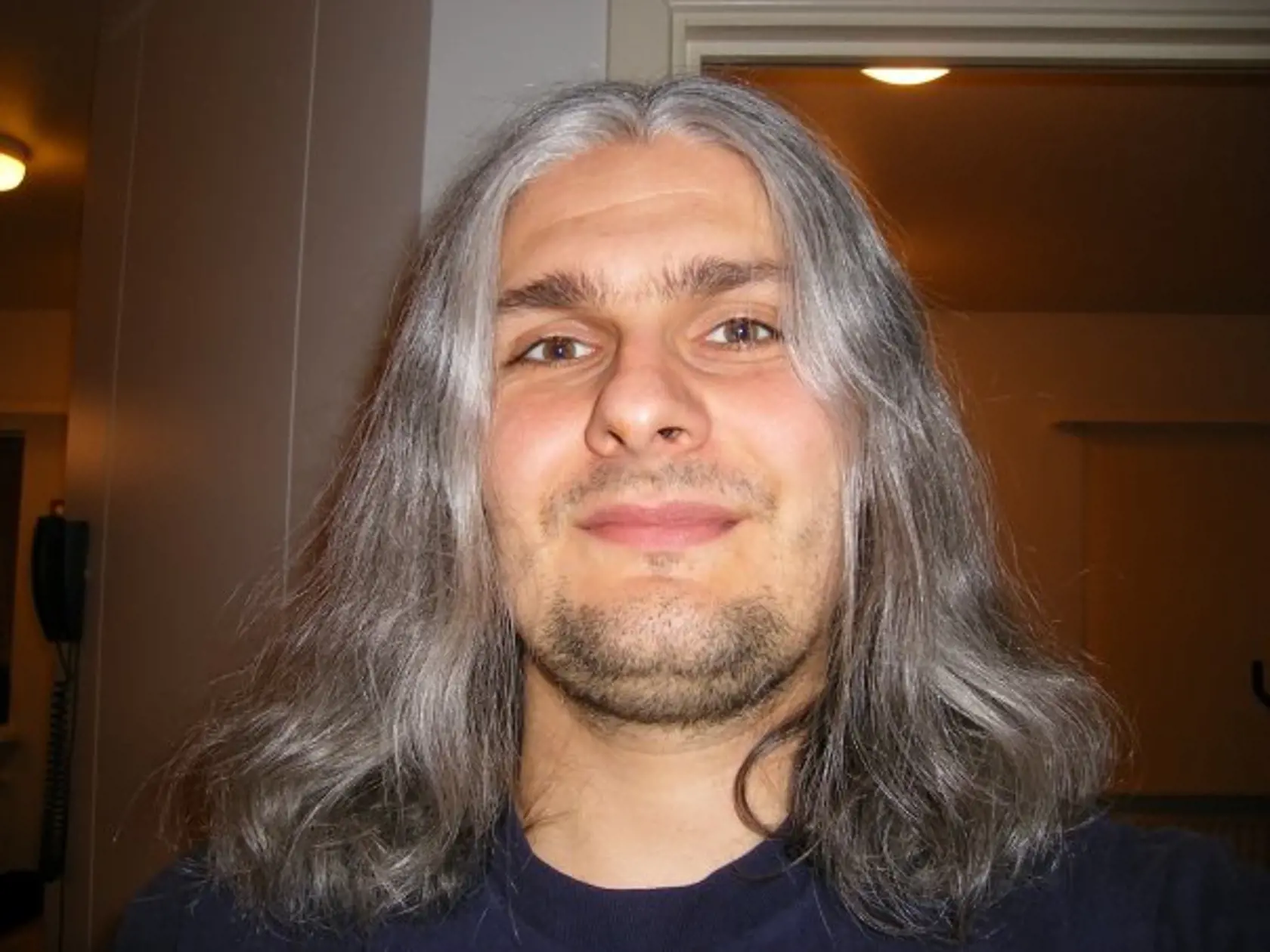 Pavol Čekan nosil v mladosti dlhé vlasy.
