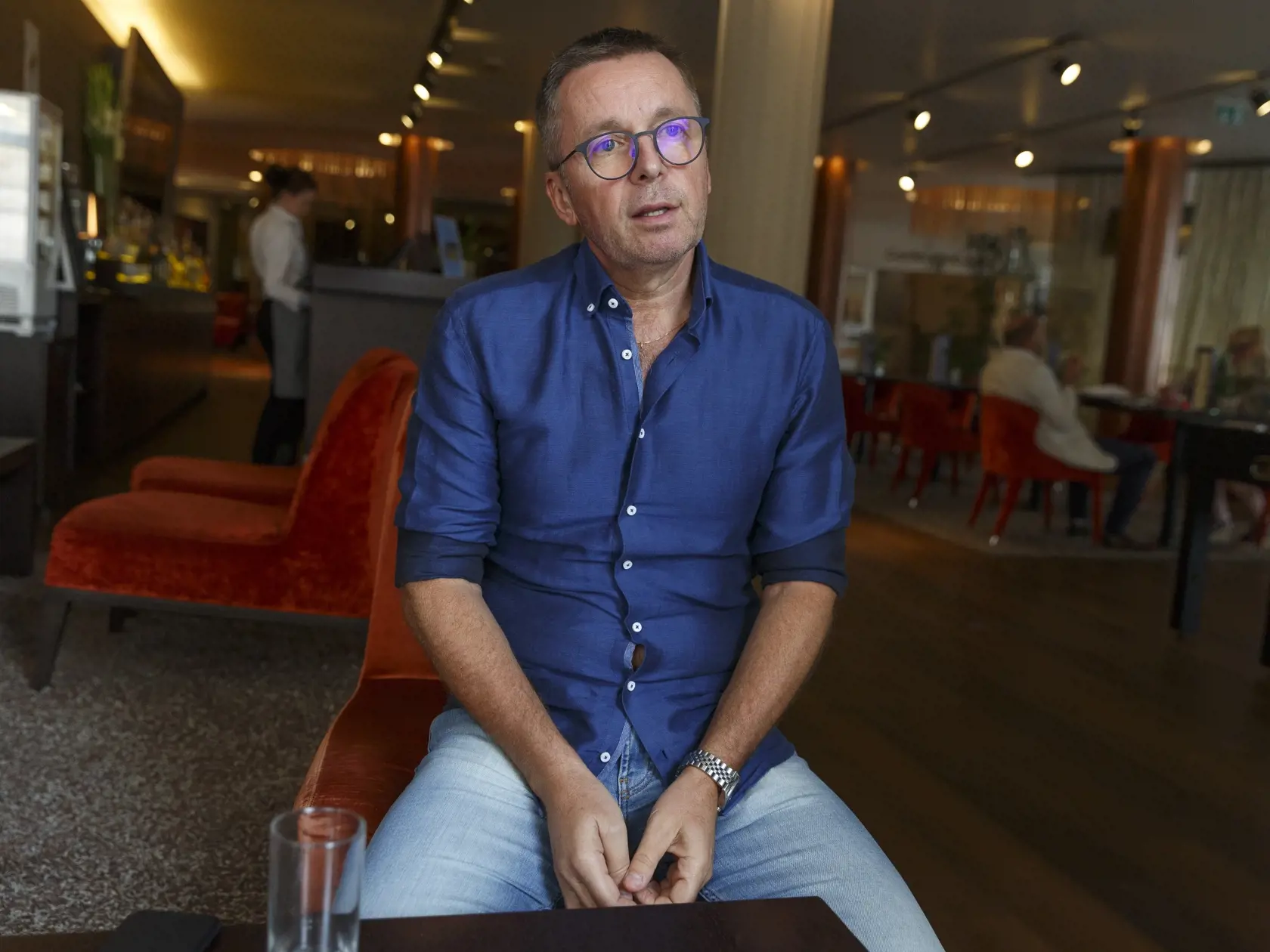 Rozhovor Politika P1 s bývalým monistrom financií Ivanom Miklošom
