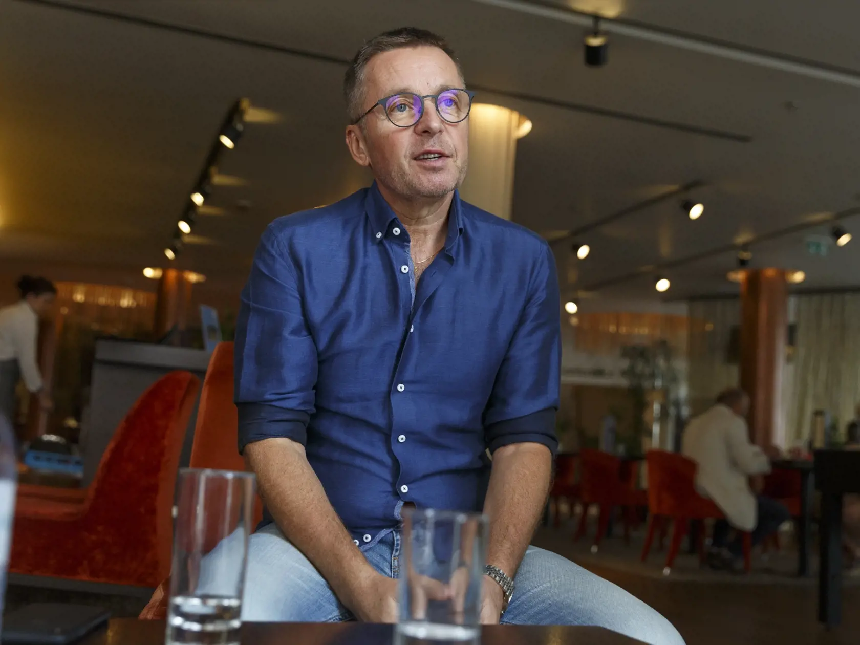 Rozhovor Politika P1 s bývalým monistrom financií Ivanom Miklošom
