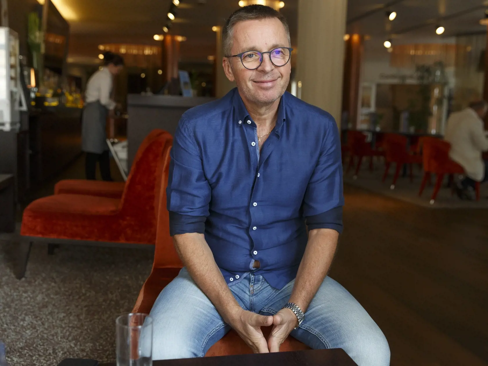 Rozhovor Politika P1 s bývalým monistrom financií Ivanom Miklošom