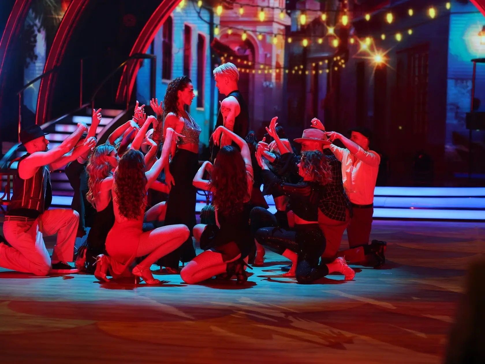 Piate kolo Let's Dance. Na snímke Eva Burešová a Matyáš Adamec.