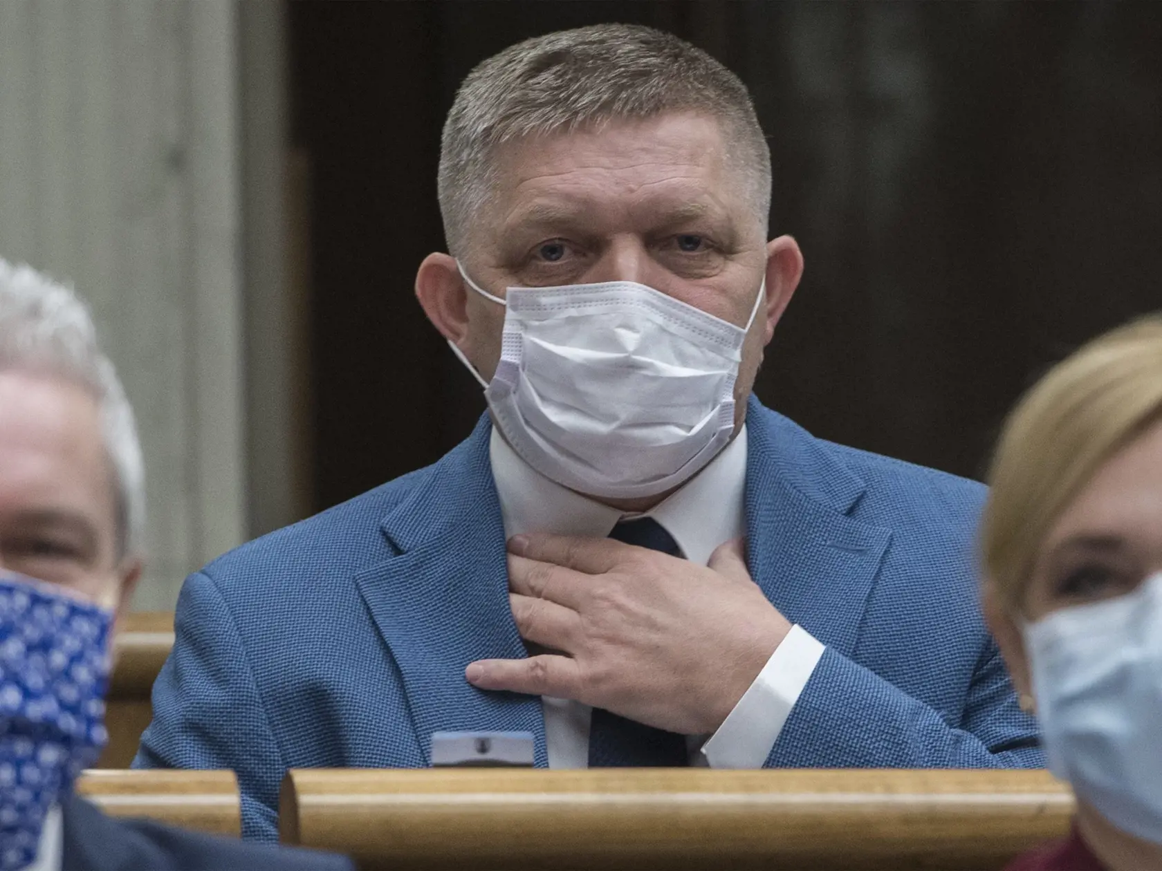 Na snímke poslanec parlamentu Robert Fico (Smer-SD) počas štvrtej schôdze Národnej rady (NR) Slovenskej republiky v Bratislave 1. apríla 2020. FOTO TASR - Martin Baumann