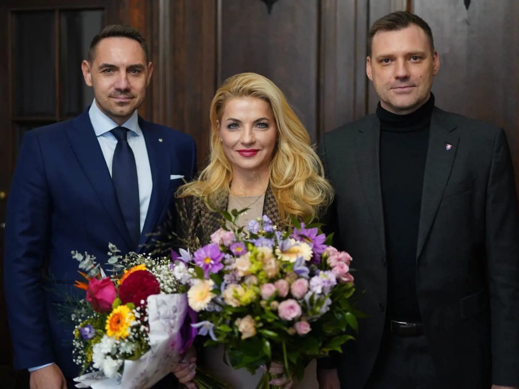 Ministerka kultúry Martina Šimkovičová, minister životného prostredia Tomáš Taraba a György Gyimesi.