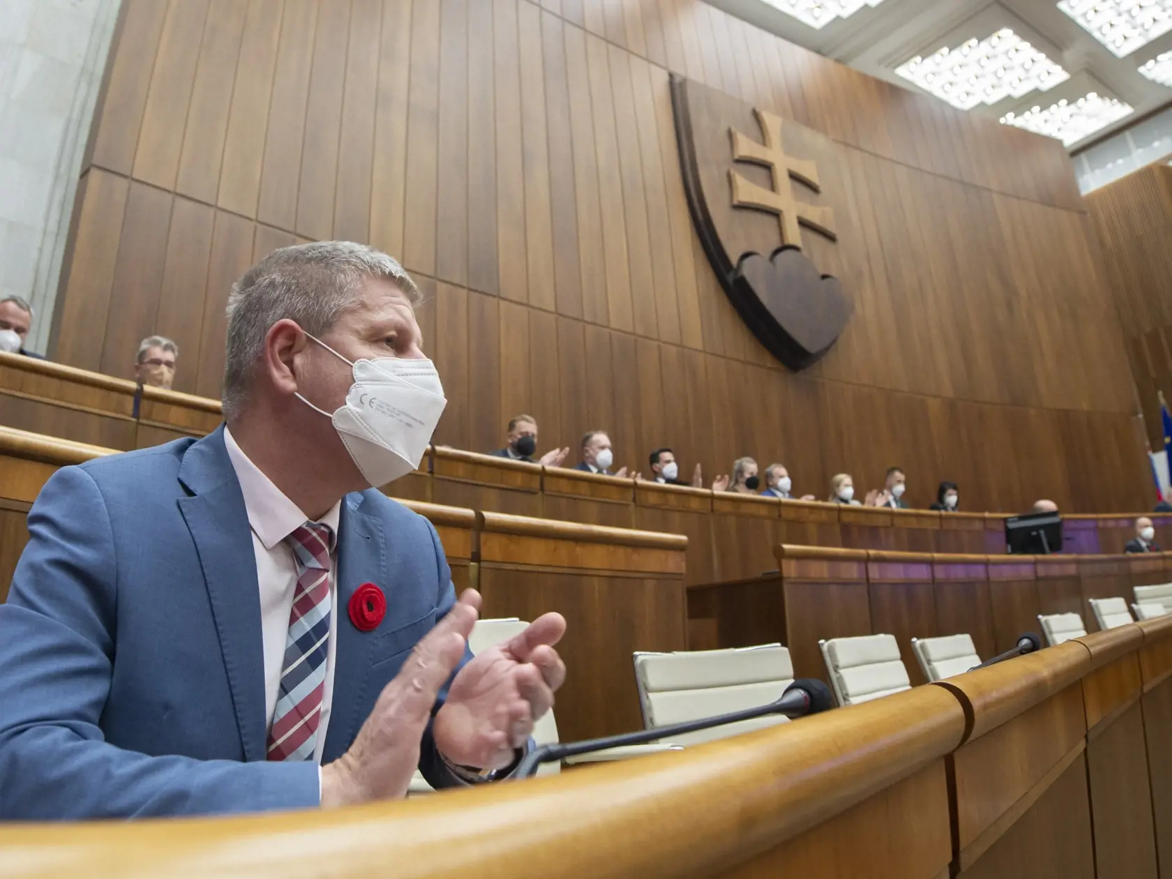 Podľa Matoviča Lengvarského nosia novinári na rukách len preto, že je liberál, kým Krajčí je „hnusný konzervatívec, kresťan.“