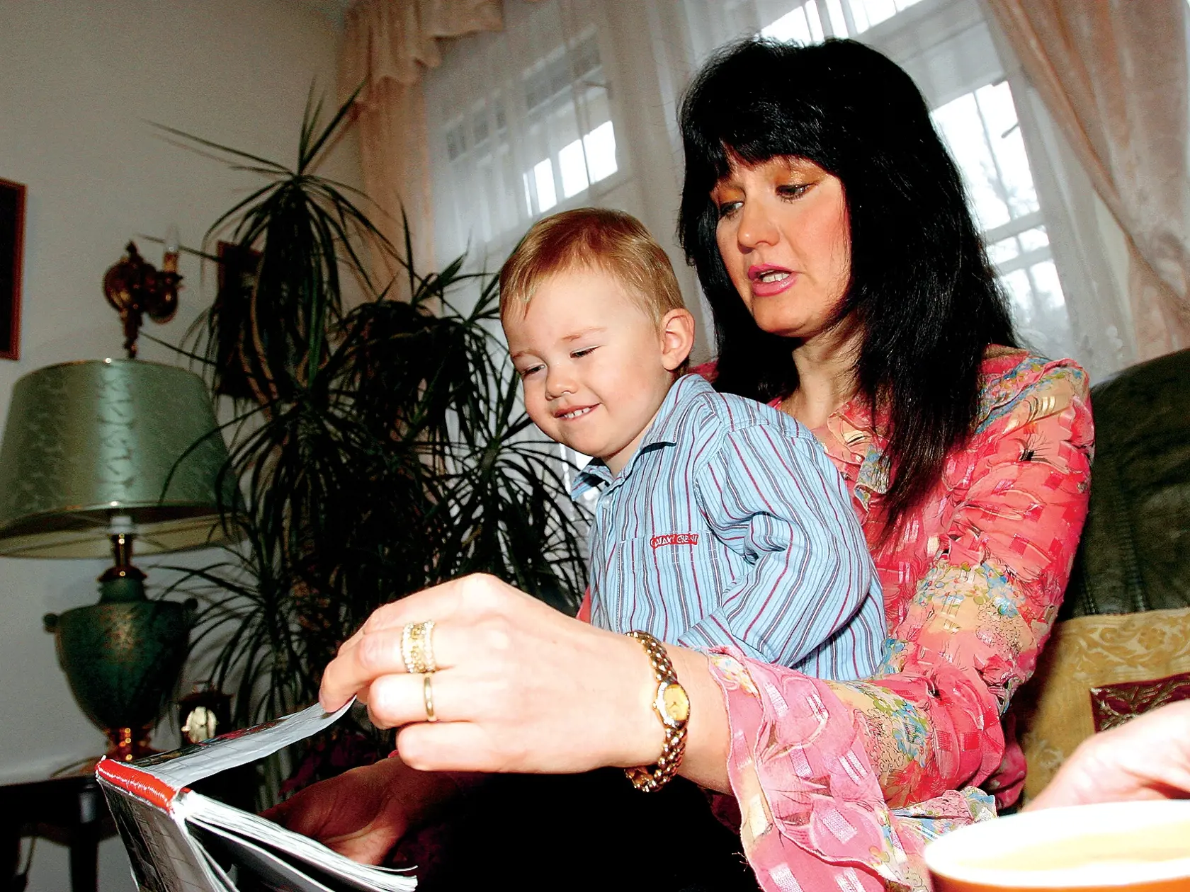 Júlia Hečková so synom v roku 2006