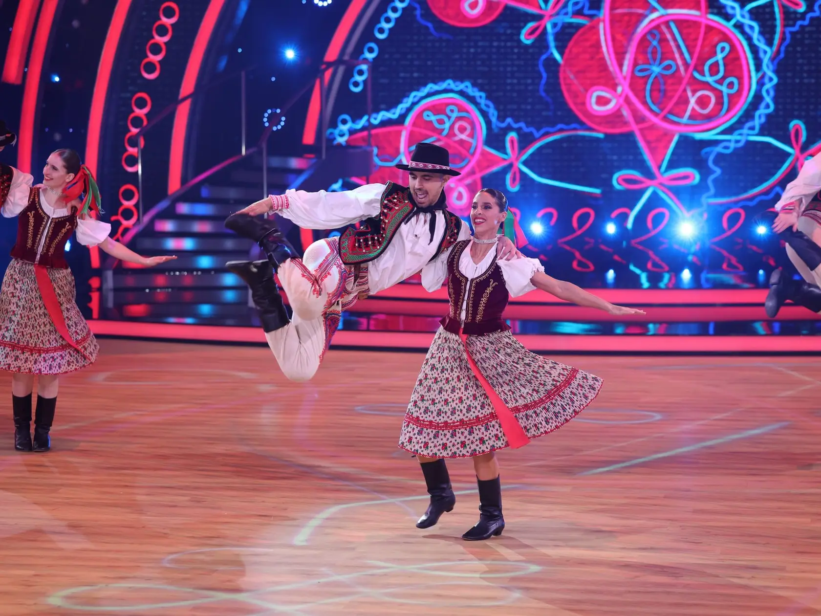 8. kolo Let's Dance. Na snímke Zuzana Porubjaková a Jaroslav Ihring.