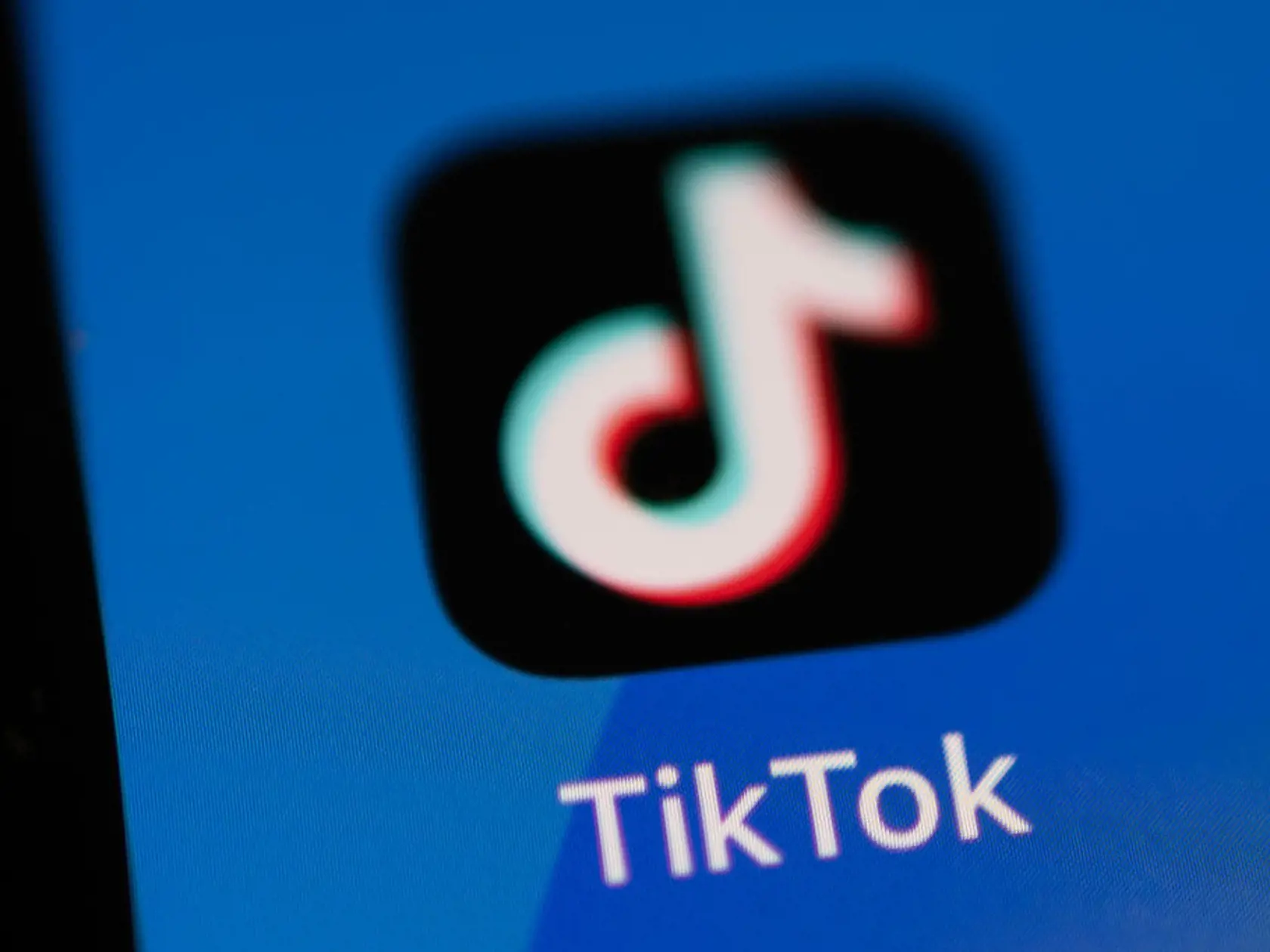 US And EU Ban TikTok From Staff Mobile Devices