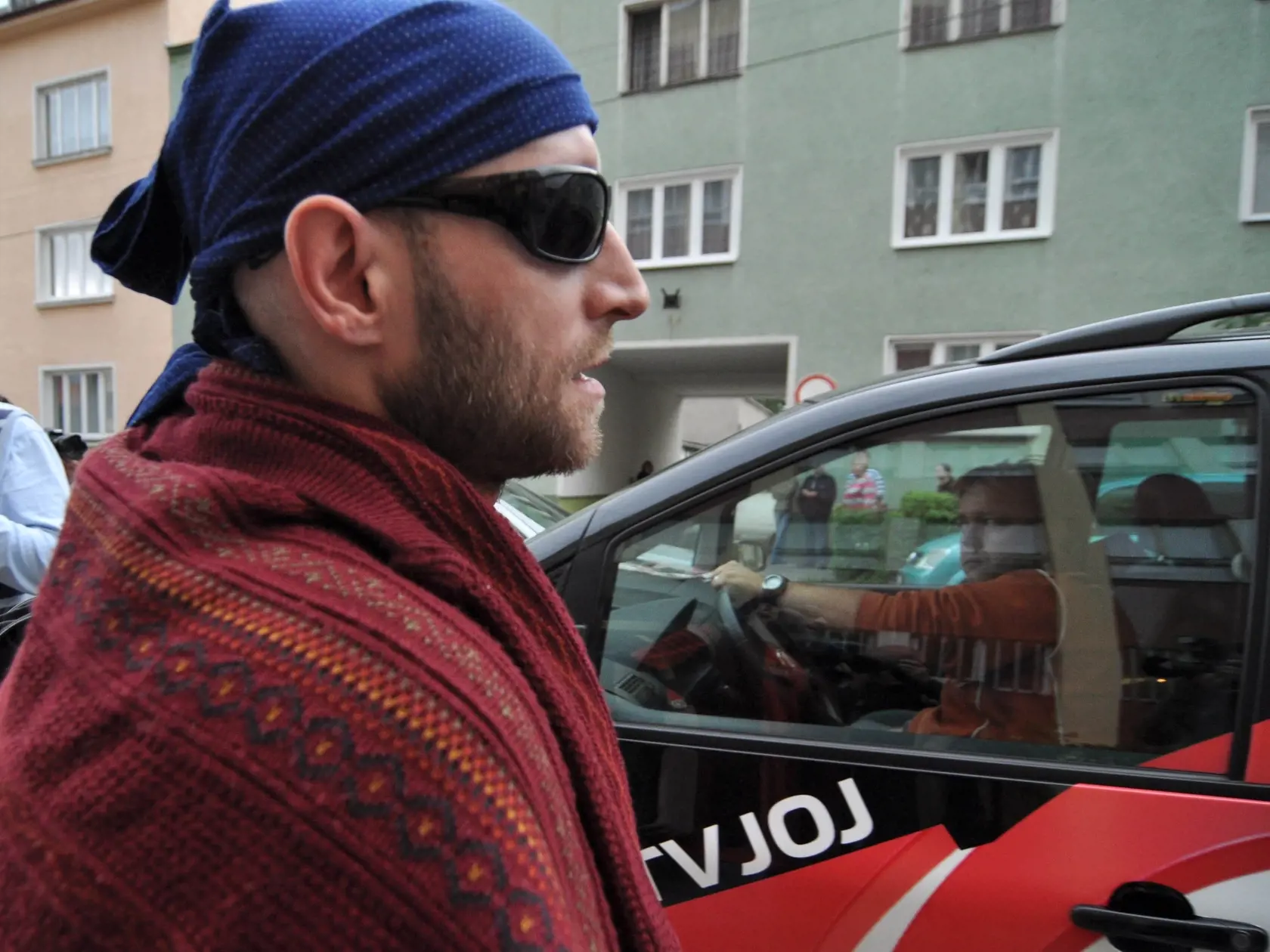 Po 17 rokoch strávených za mrežami  opustil v utorok 23. júna 2009 brány ružomberského väzenia Václav Fedák ako prvý zo šiestich žijúcich odsúdených väzňov, ktorí si odpykávajú trest za krvavý masaker piatich dozorcov a útek z Leopoldova.
