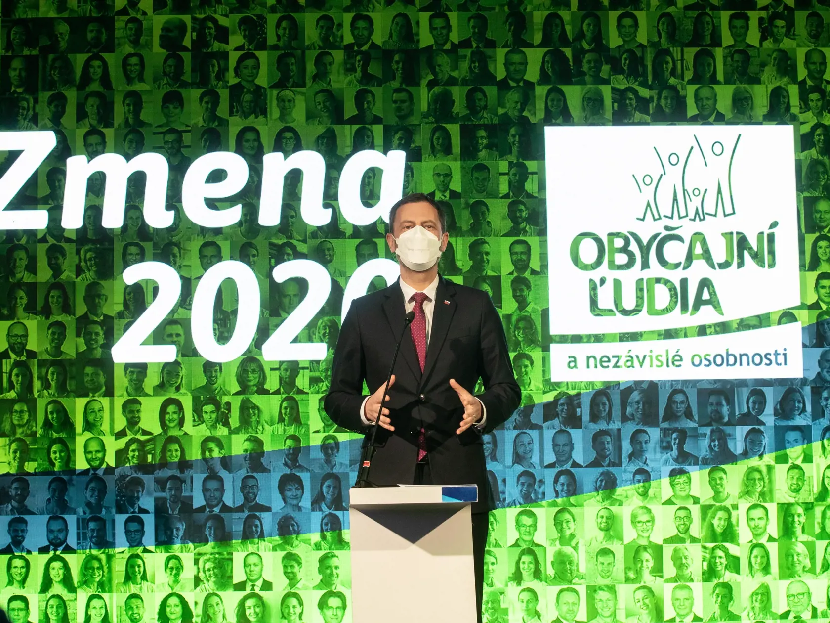Na snímke je slavnostný snem pri príležitosti 10. výročia hnutia OĽANO. Na snímke je predseda vlády Eduard Heger.