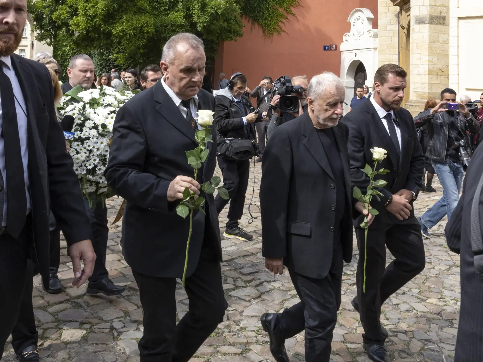 Posledná rozlúčka s hudobníkom a skladateľom Vašom Patejdlom, ktorý vo veku 68 rokov podľahol rakovine pankreasu.
