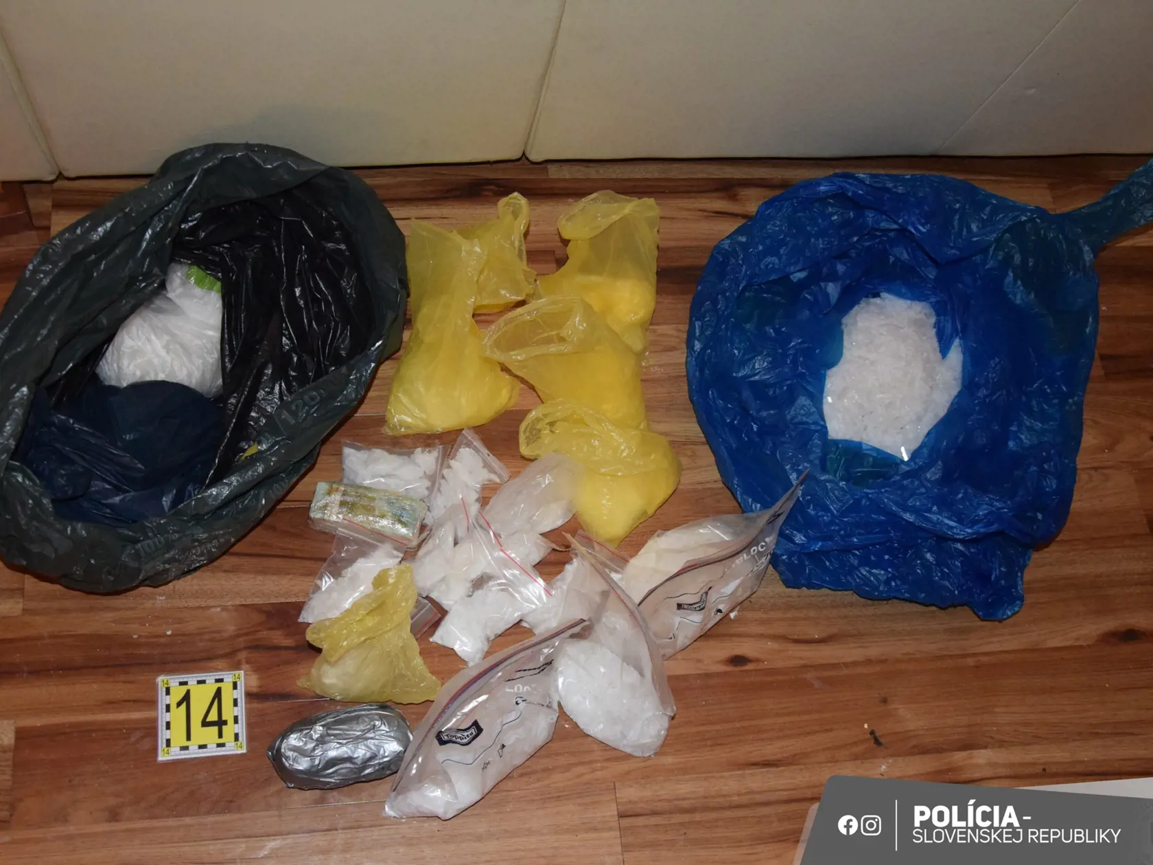 Slovenskí a českí kriminalisti uskutočnili obrovskú policajnú operáciu s krycím názvom VIVALDI
