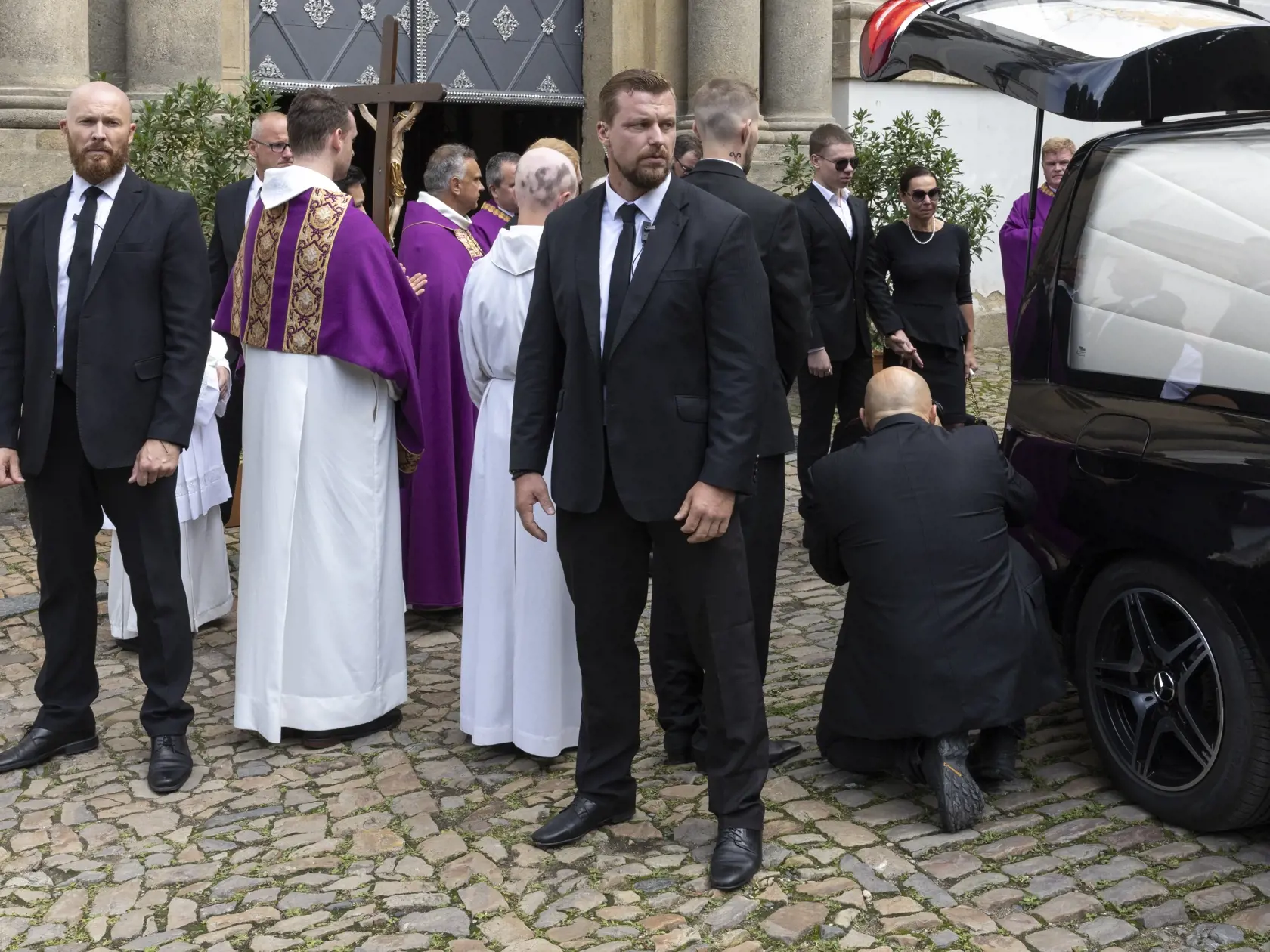 Posledná rozlúčka s hudobníkom a skladateľom Vašom Patejdlom, ktorý vo veku 68 rokov podľahol rakovine pankreasu.