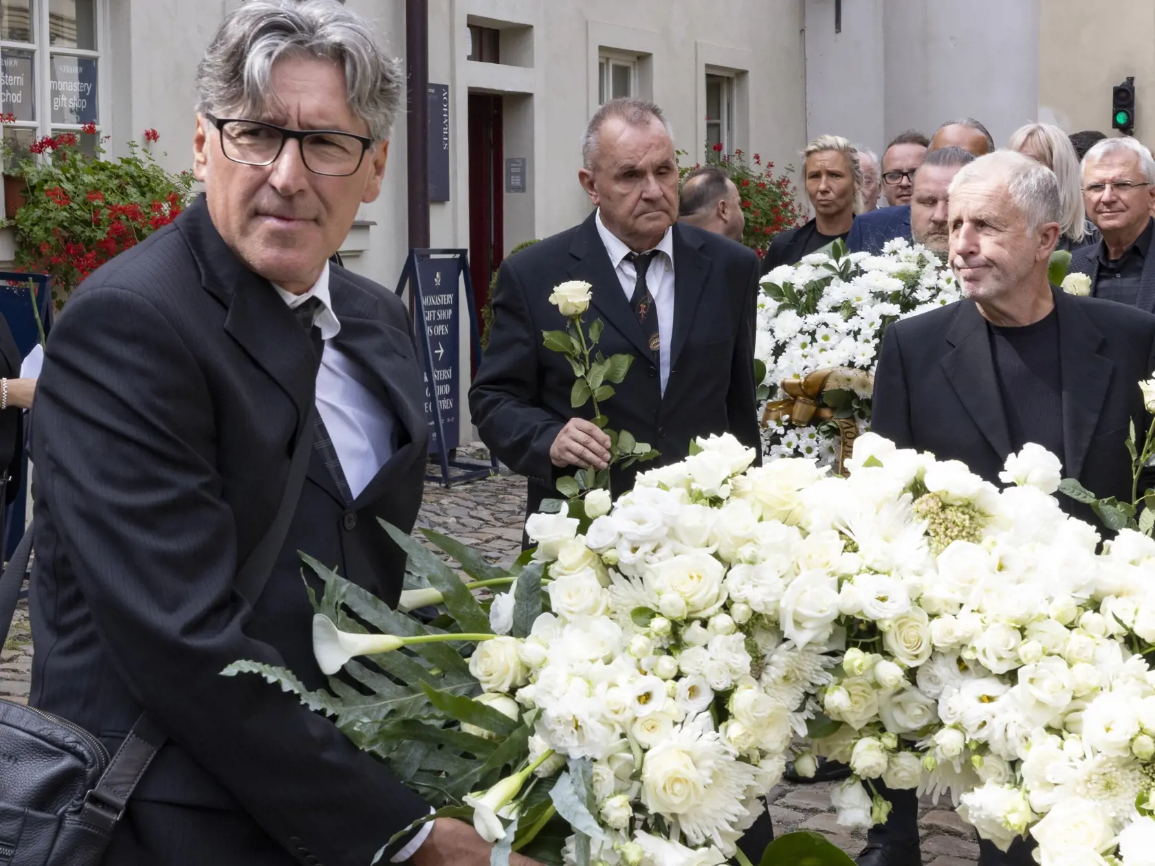 Posledná rozlúčka s hudobníkom a skladateľom Vašom Patejdlom, ktorý vo veku 68 rokov podľahol rakovine pankreasu.