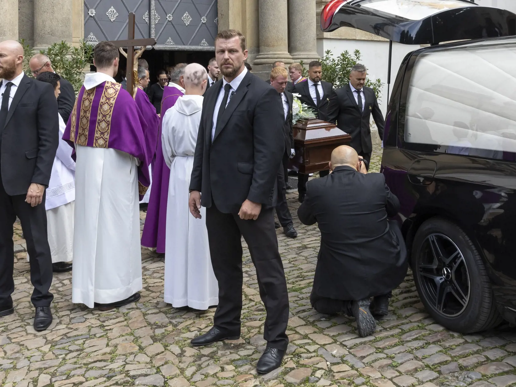 Posledná rozlúčka s hudobníkom a skladateľom Vašom Patejdlom, ktorý vo veku 68 rokov podľahol rakovine pankreasu.
