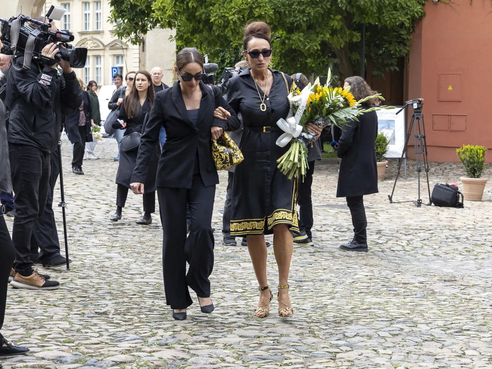 Posledná rozlúčka s hudobníkom a skladateľom Vašom Patejdlom, ktorý vo veku 68 rokov podľahol rakovine pankreasu.