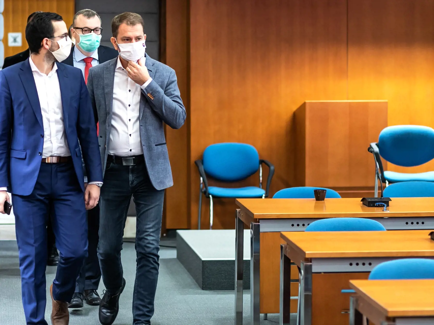 Na snímke rokovanie na Úrade vlády, po ktorom Slovenský premiér Igor Matovič informoval o sociálnych úľavách pre firmy. 