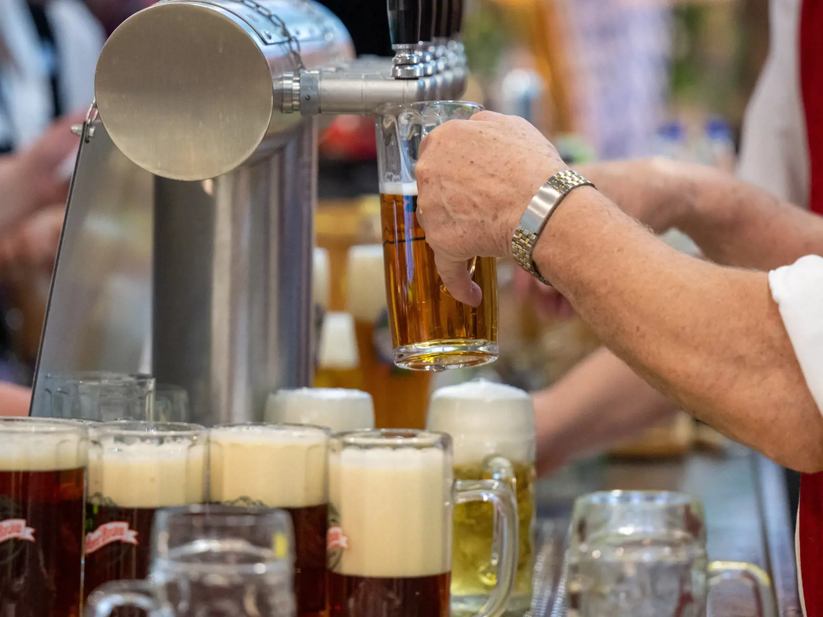II. kategória: Svetlé pivá filtrované (extrakt v pôvodnej mladine do 12 %)  

Zlatý Bažant 12 % - Heineken Slovensko, a.s. Hurbanovo 

Corgoň Franciáš - Heineken Slovensko, a.s. Hurbanovo 

Zlatý Bažant ´73 - Heineken Slovensko, a.s. Hurbanovo