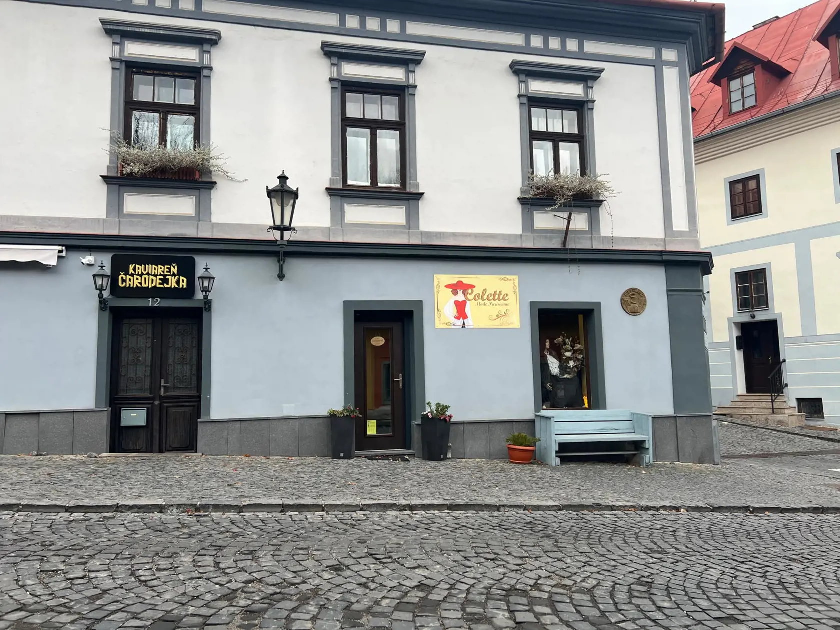 Mimoriadna situácia v okresnom meste: Anonym sa vyhráža streľbou na verejnom priestranstve!