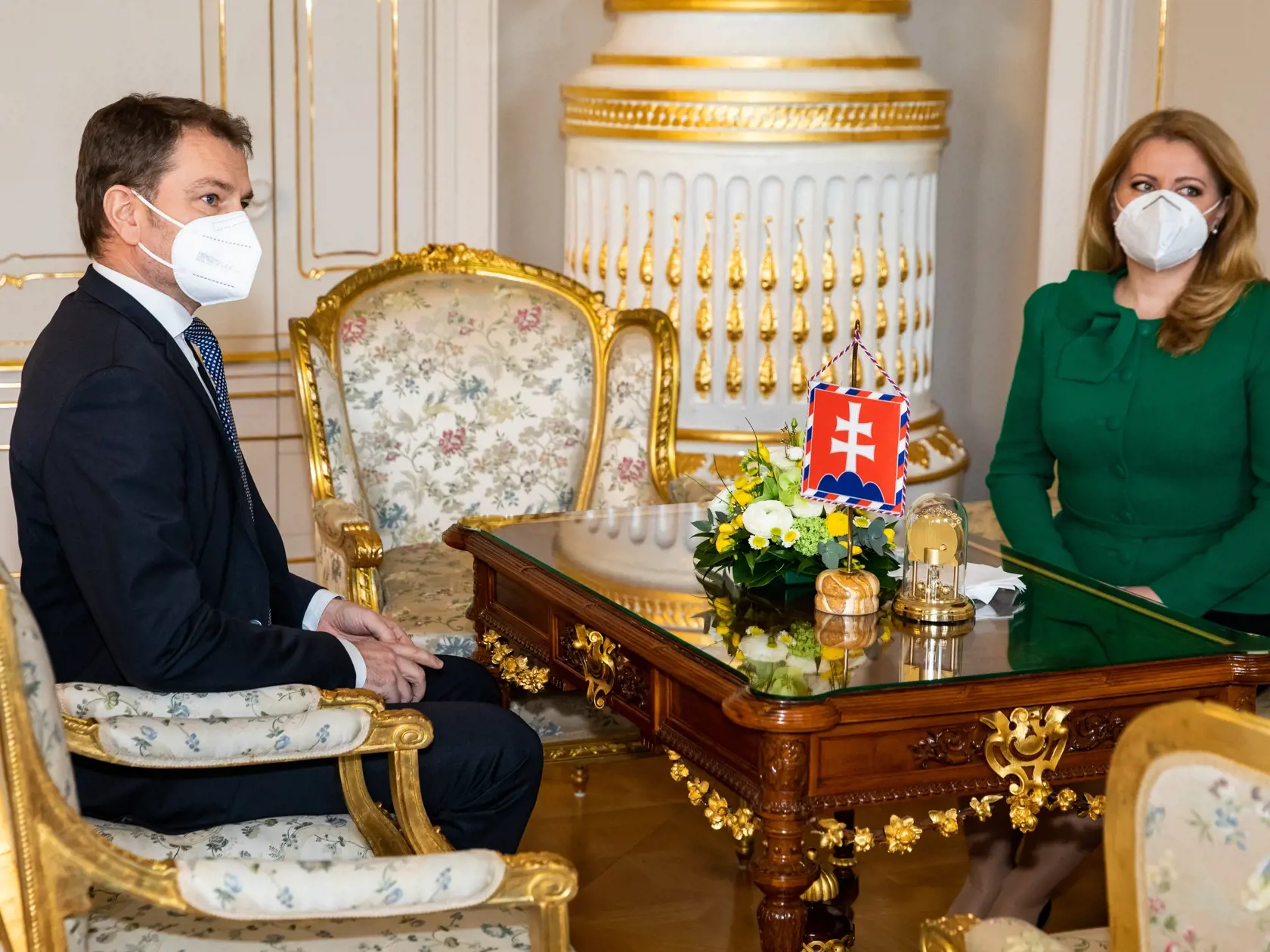 Príchod premiera Igora Matoviča do prezidentského paláca.