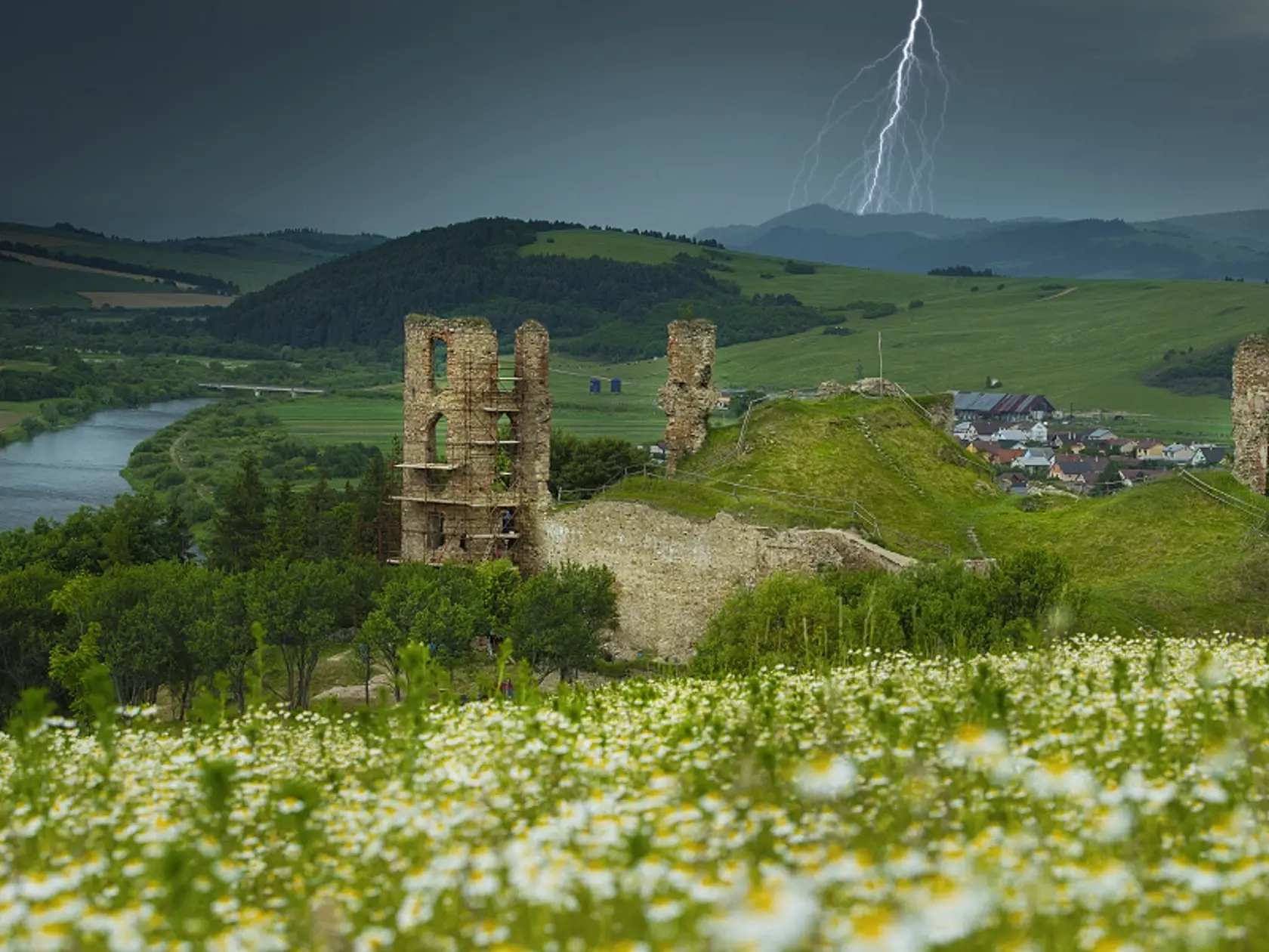 Hrad Plaveč.