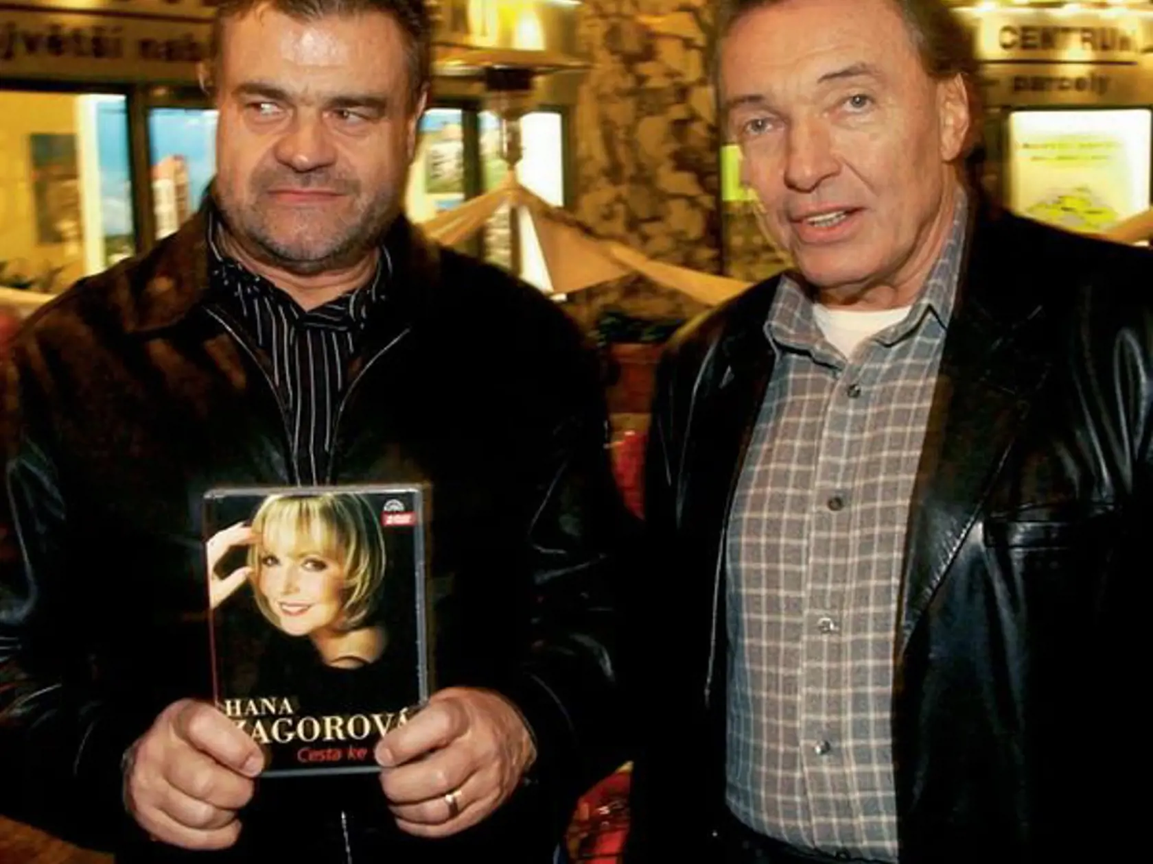 Karel Svoboda spojil svoju tvorbu najmä s Karlom Gottom. Skomponoval pre neho aj Lady Carneval.