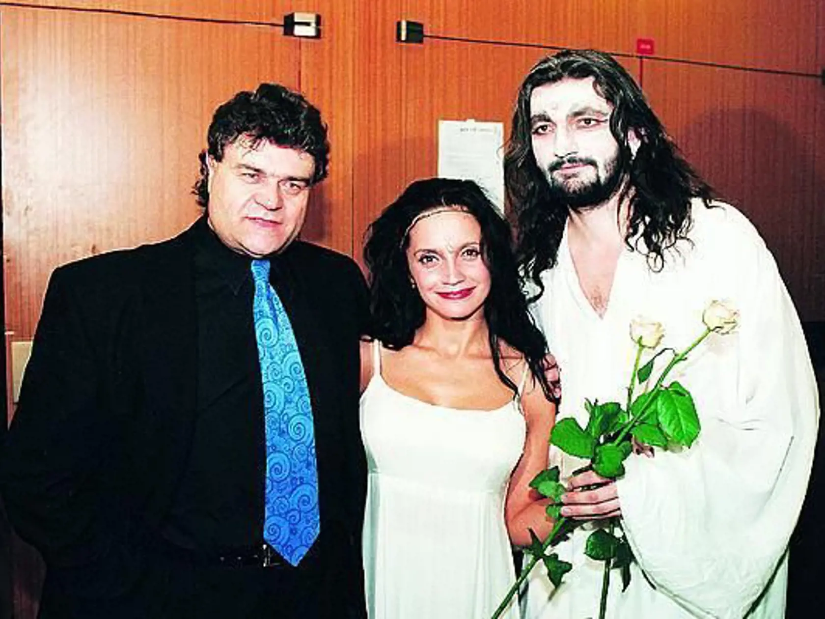 Karel Svoboda na premiére Draculu v roku 1995 s Luciou Bílou a Danom Hůlkom

