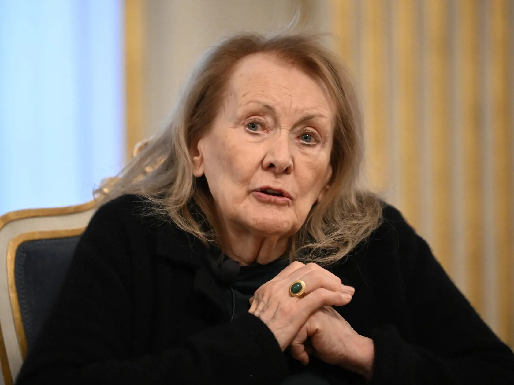 JB 5 Štokholm - Francúzska spisovateľka Annie Ernauxová, držiteľka Nobelovej ceny za literatúru za rok 2022 počas tlačovej konferencie v Štokholme 6. decembra 2022. FOTO TASR/AP  

French writer Annie Ernaux, winner of the 2022 Nobel Prize in Literature, attends a press conference, in Stockholm, Tuesday, Dec. 6, 2022. The Nobel prize recipients, all but the Peace Prize which is handed out in neighboring Norway, will receive the coveted awards during a ceremony Saturday at the Stockholm Concert H