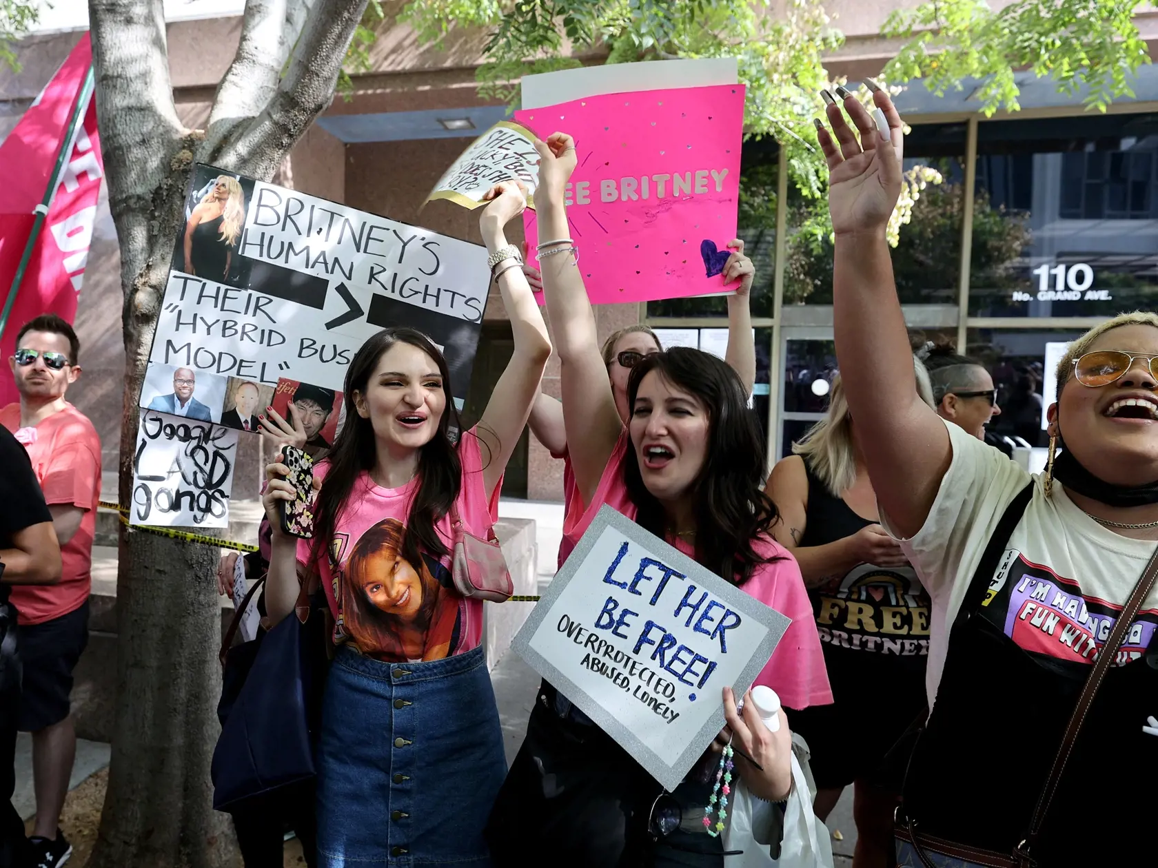 Protesty #FreeBritney v Los Angeles