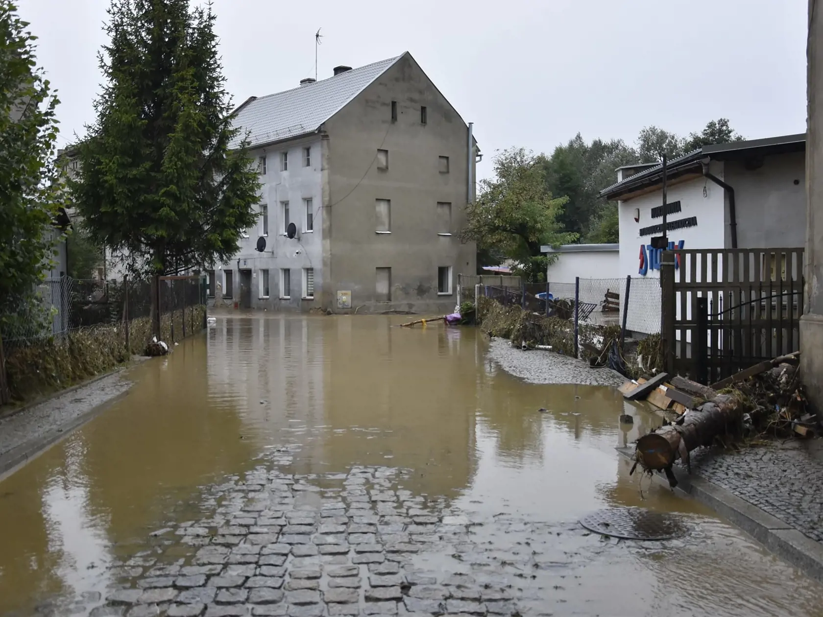 Mestečko Glucholazy zničila voda.