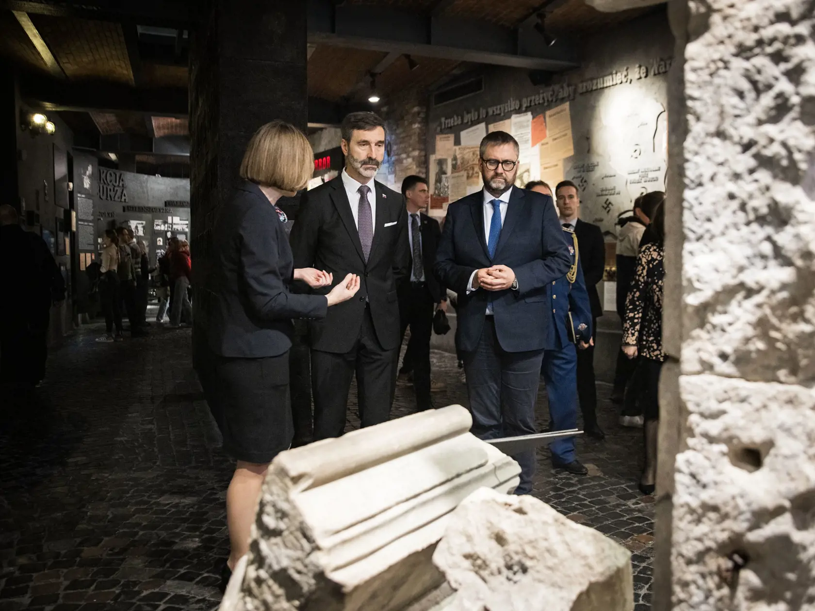Minister Juraj Blanár na pracovnej ceste vo Varšave v Múzeu Varšavského povstania.