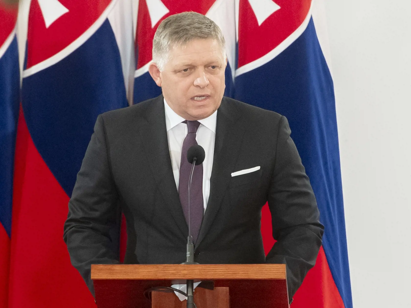 Na snímke predeseda poslaneckého klubu strany Smer-SD Robert Fico počas príhovoru na slávnostnej schôdzi pri príležitostí Dňa ústavy SR v historickej budove NR SR na Župnom námestí v piatok 1.  septembra 2023 v Bratislave.