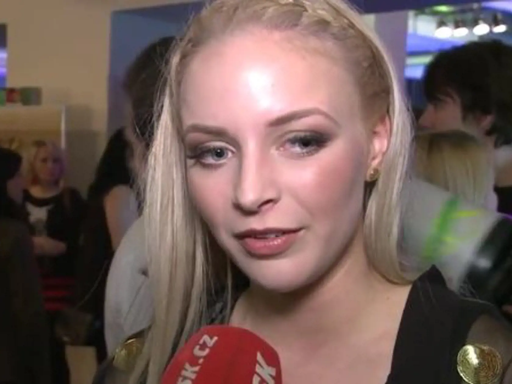 Markéta Konvičková sa sekla.