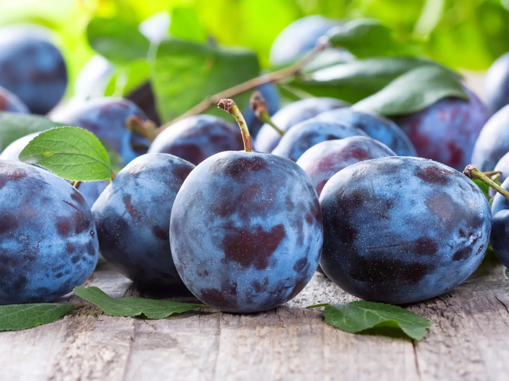 Čerstvé slivky vylepšia aj hladinu cholesterolu v krvi.
