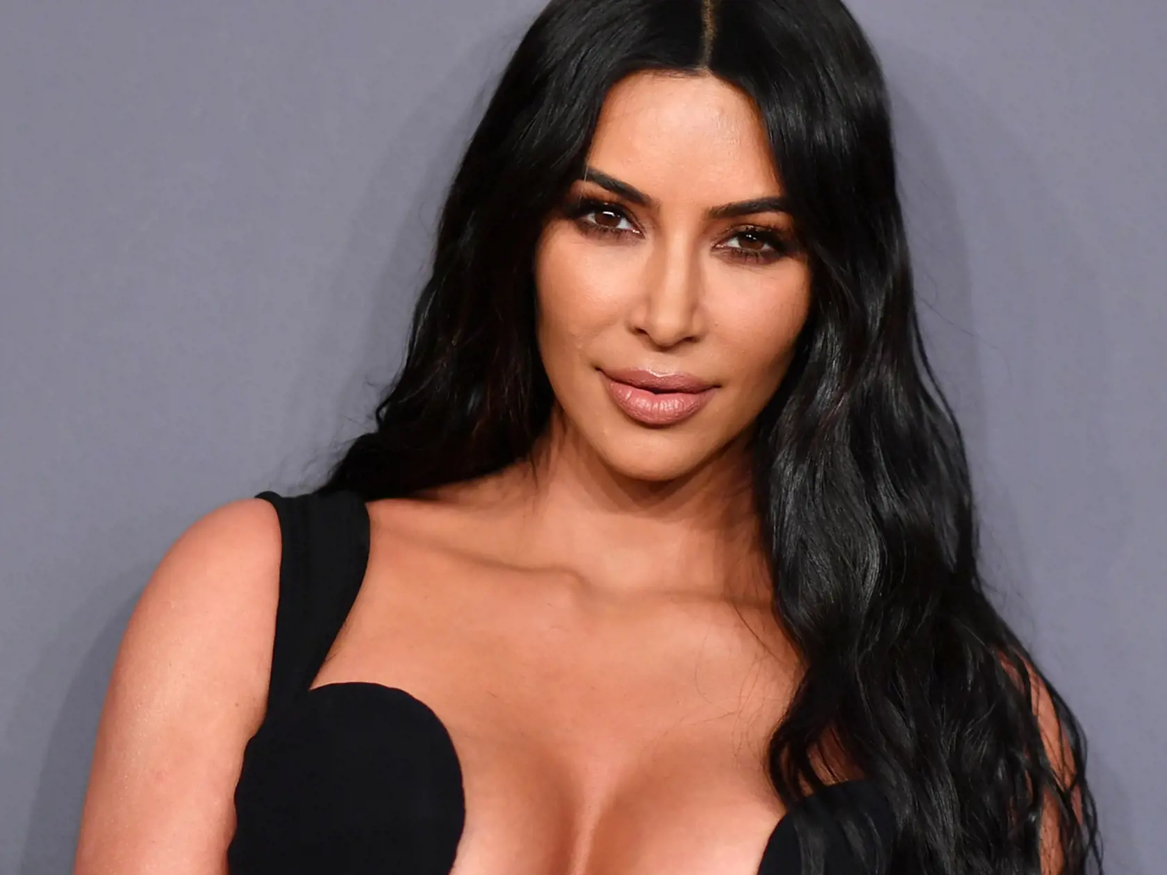 Kim Kardashian sa stala vzorom pre Chaly, ktorá sa na ňu nesmierne podobá.