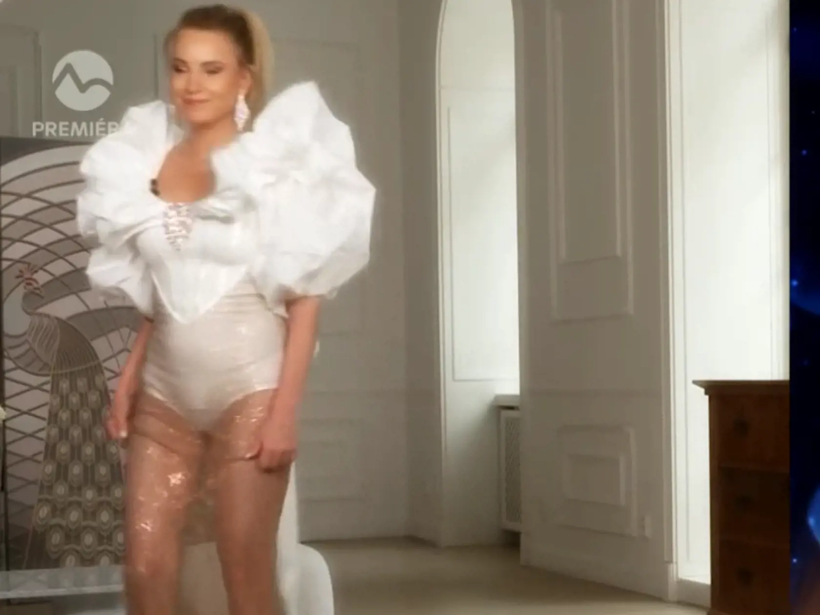 Erika Judínyová v poriadne odvážnom outfite.