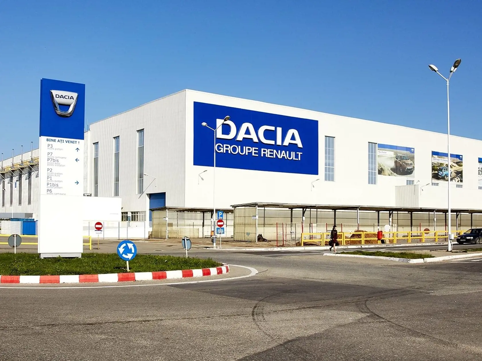Dacia vyrába ročne vo fabrike v Mioveni 655 000 vozidiel, čo znamená, že každých 54 sekúnd opustí brány jedno auto