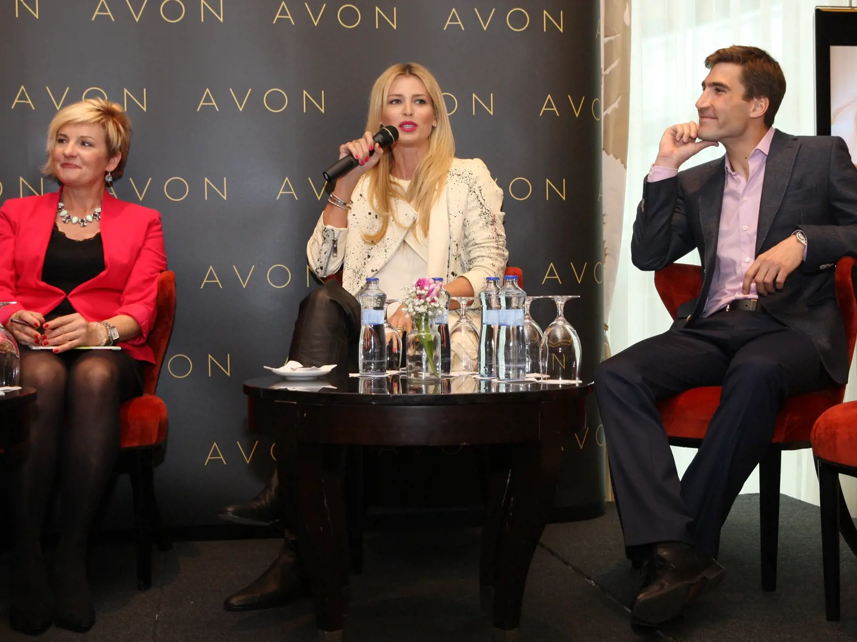 Daniela Peštová na TK Avon v hoteli Kempinski
