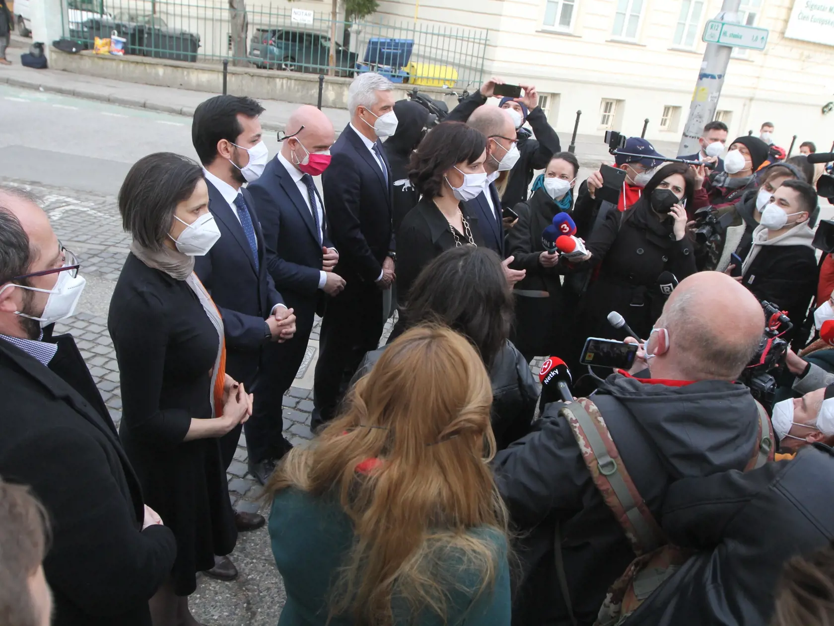 Brífing po odchode z Prezidentského paláca.