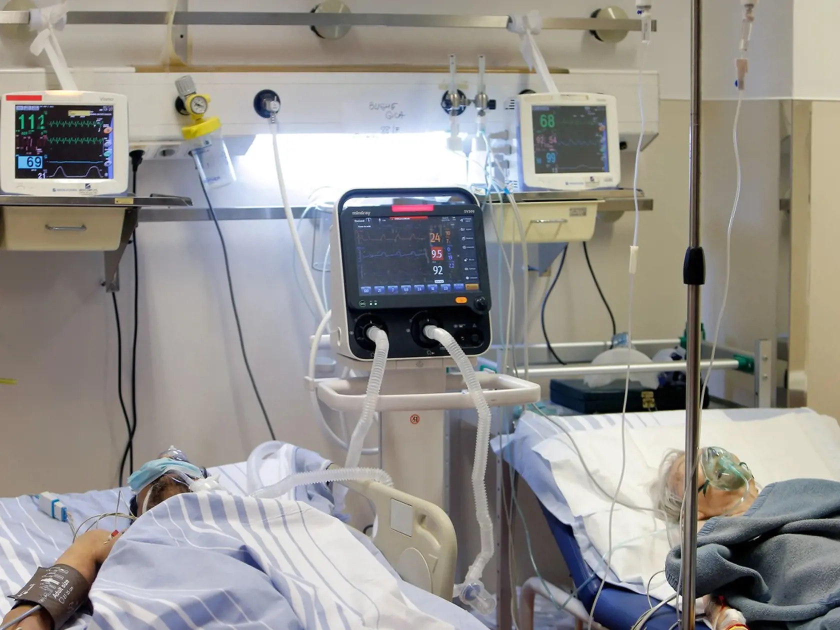 Lekárom nehrozí právny postih pri rozhodovaní, ktorého pacienta pripoja na umelú pľúcnu ventiláciu.