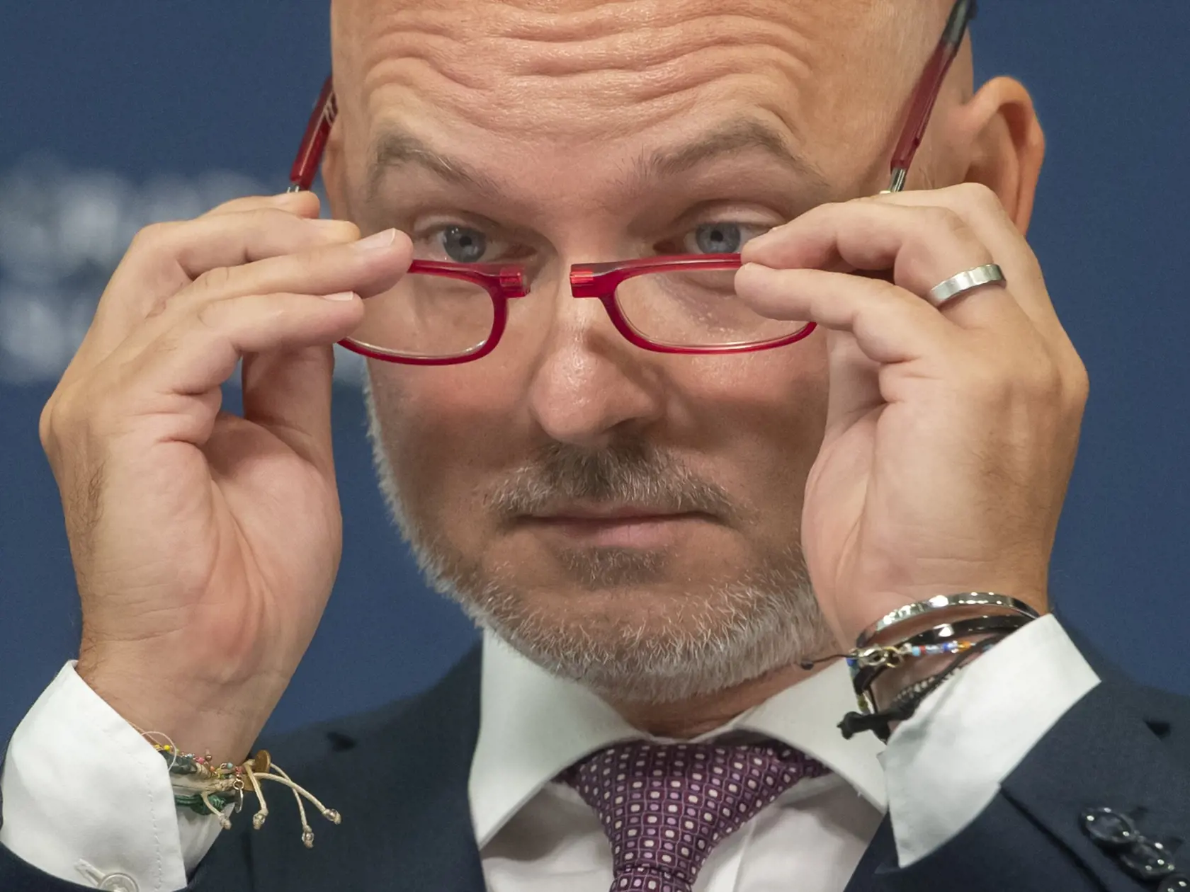 Matovič má na Gröhlinga ťažké srdce pre tvz. krúžkovné, ktoré údajne práve jeho vinnou nebude možné spustiť podľa plánu od januára 2023.