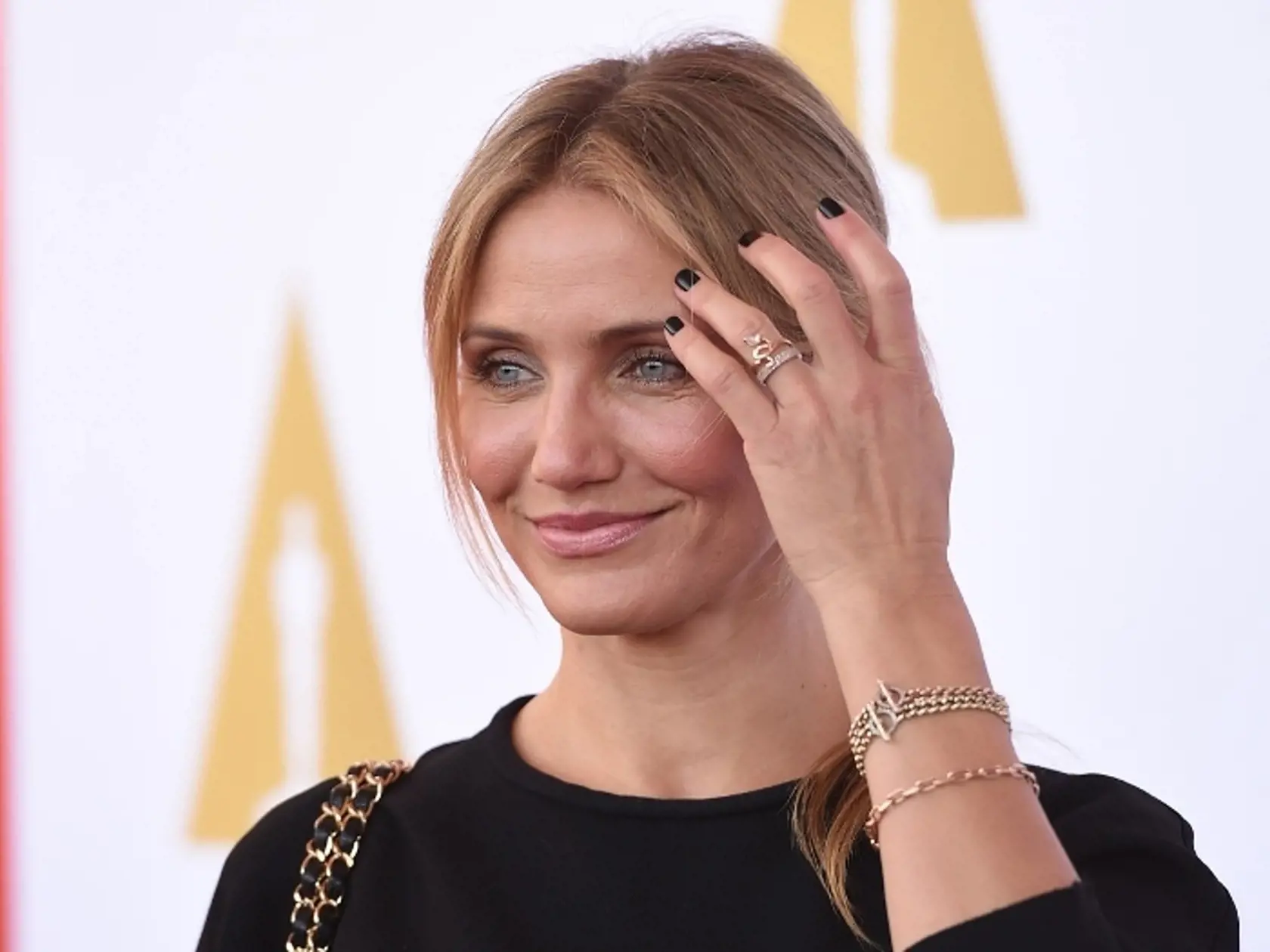 Cameron Diaz a jej tajomný prsteň.