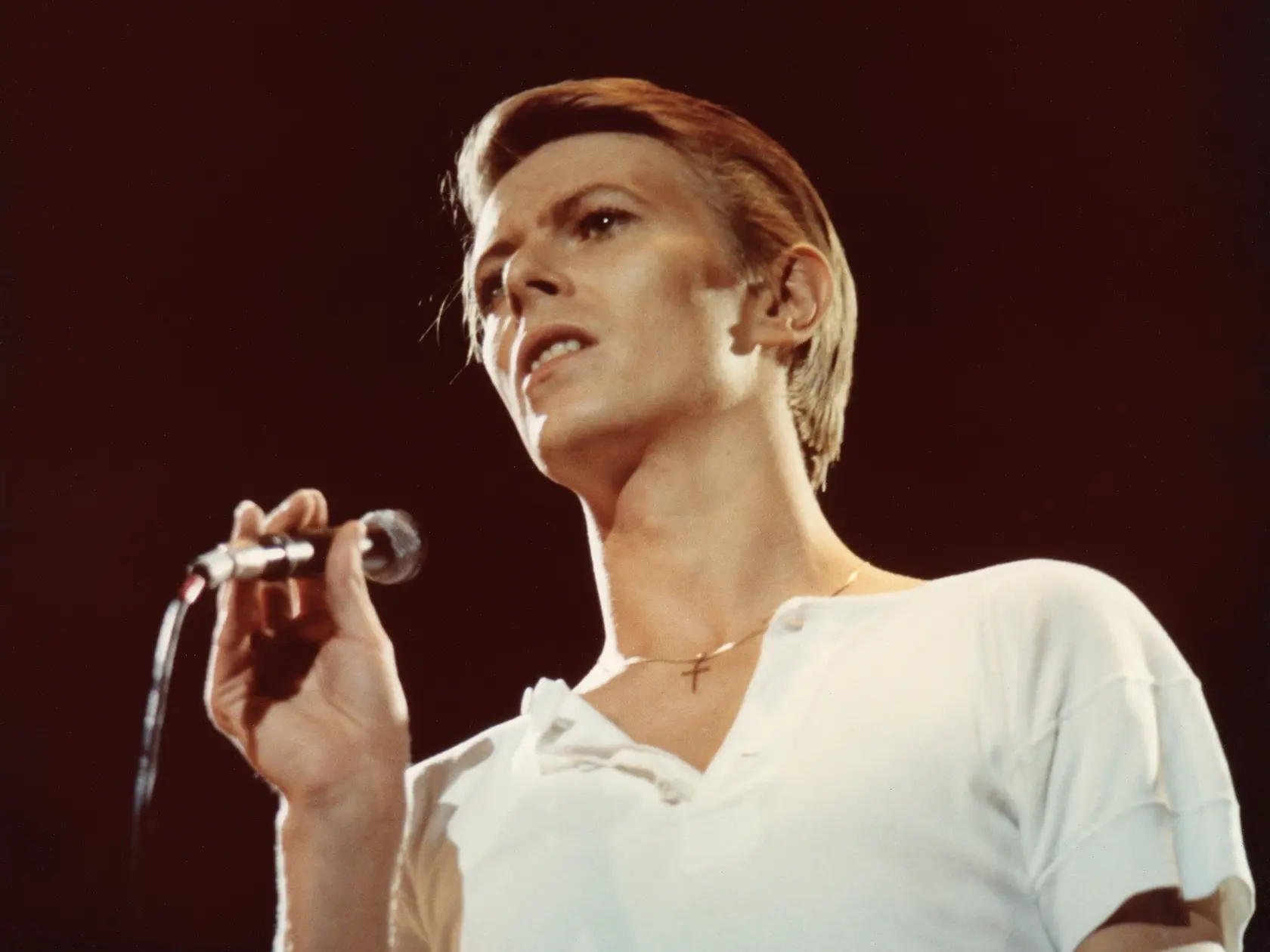 David Bowie je pýchou Angličanov aj dávno po svojej smrti.