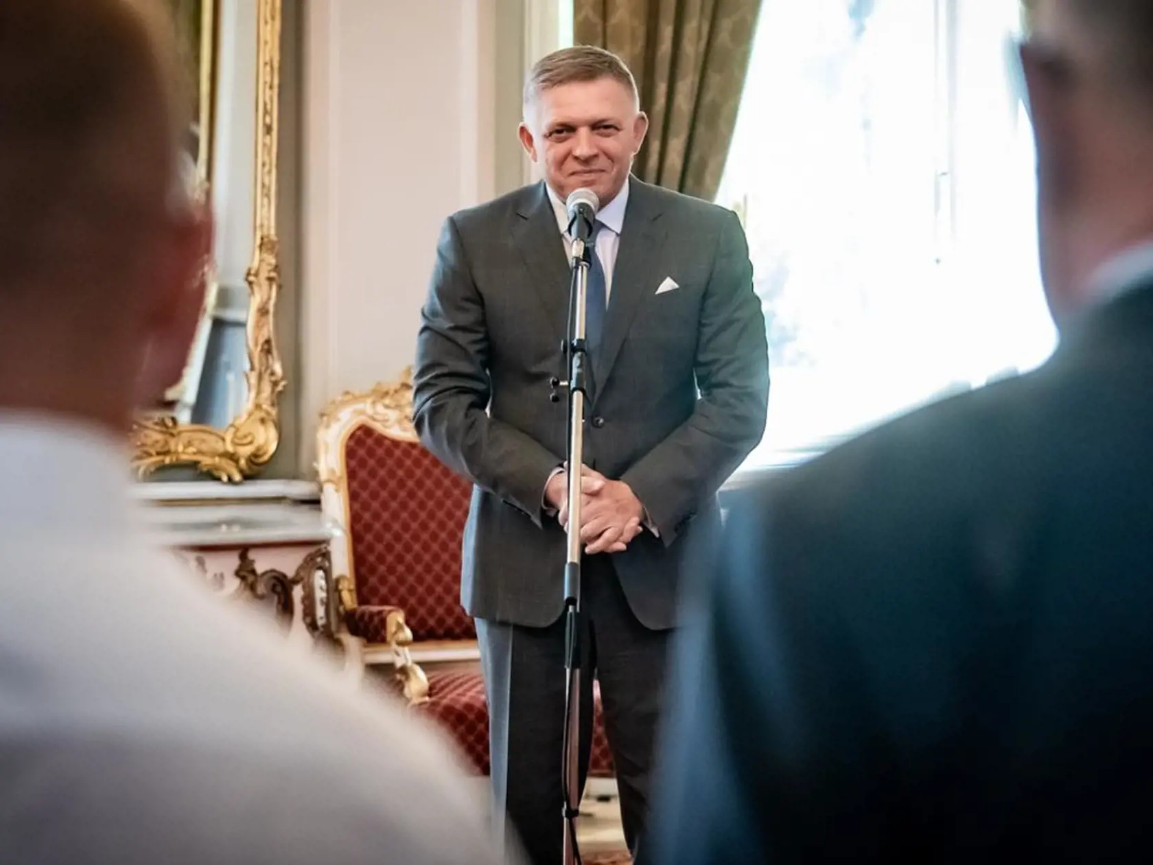 Premiér sa stretol s potomkami priamych účastníkov SNP z Ruska a Bieloruska.