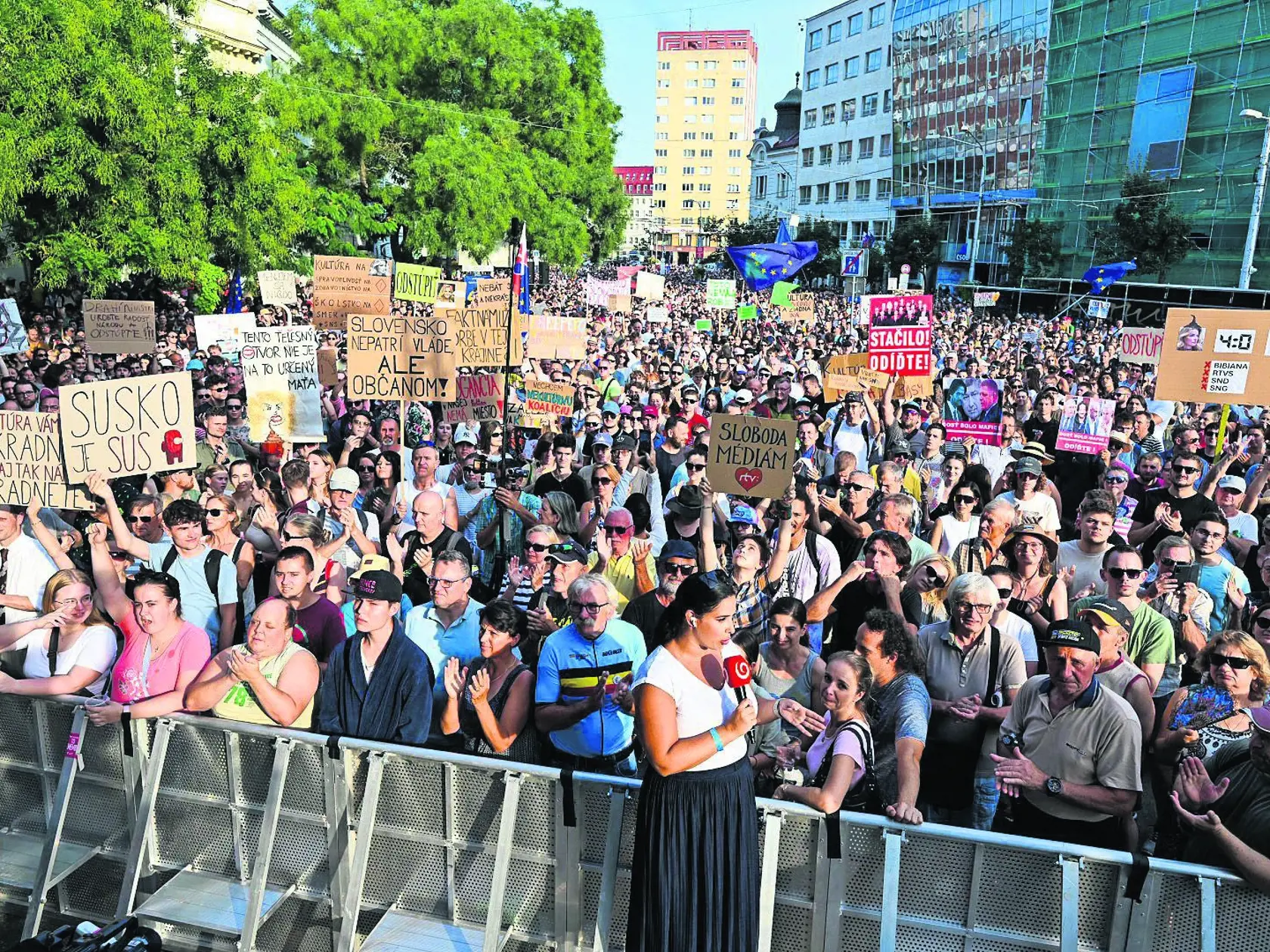 Protest opozičných strán SaS a PS na Námestí SNP v Bratislave  