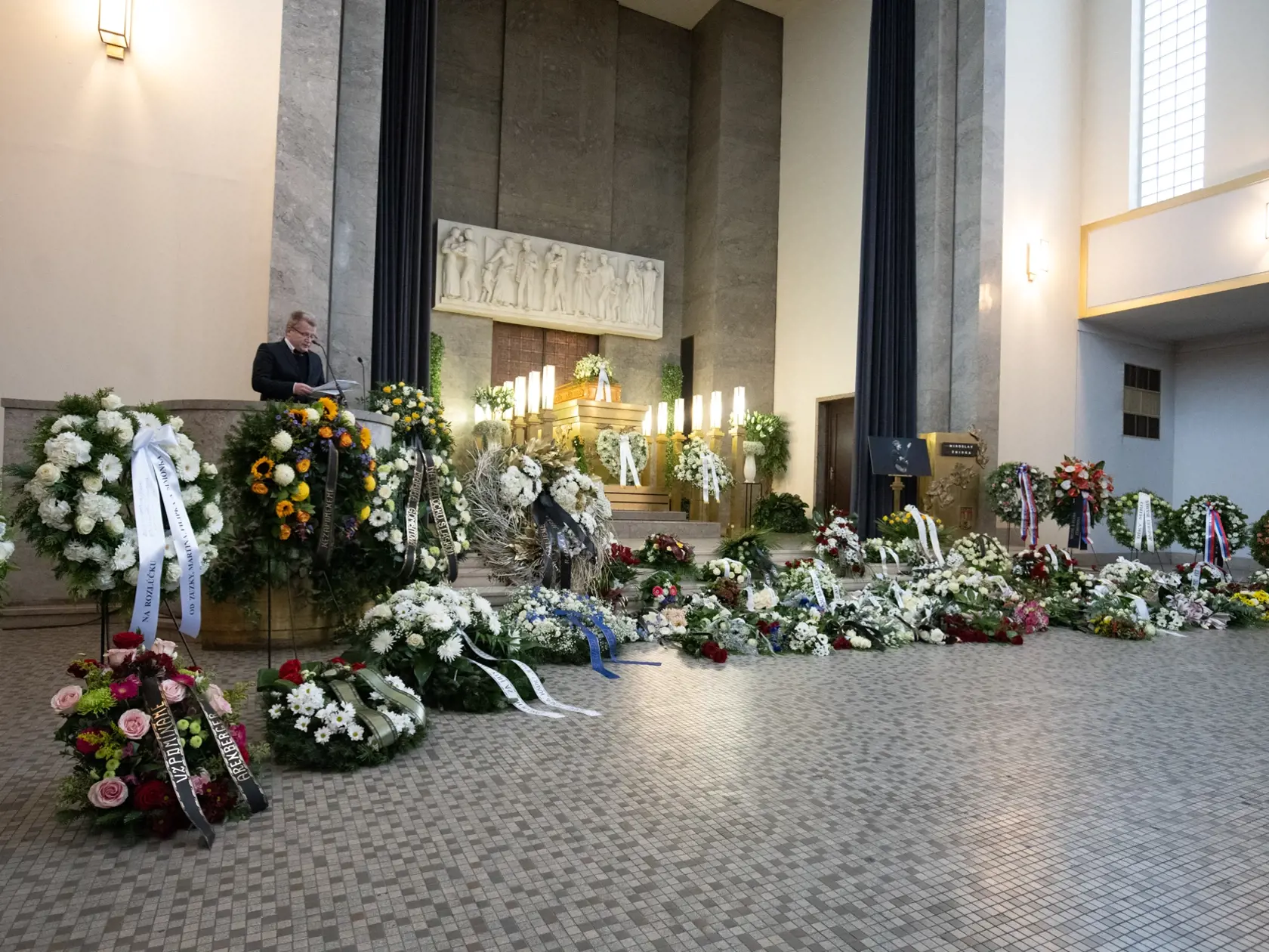 Pohreb Mira Žbirku
