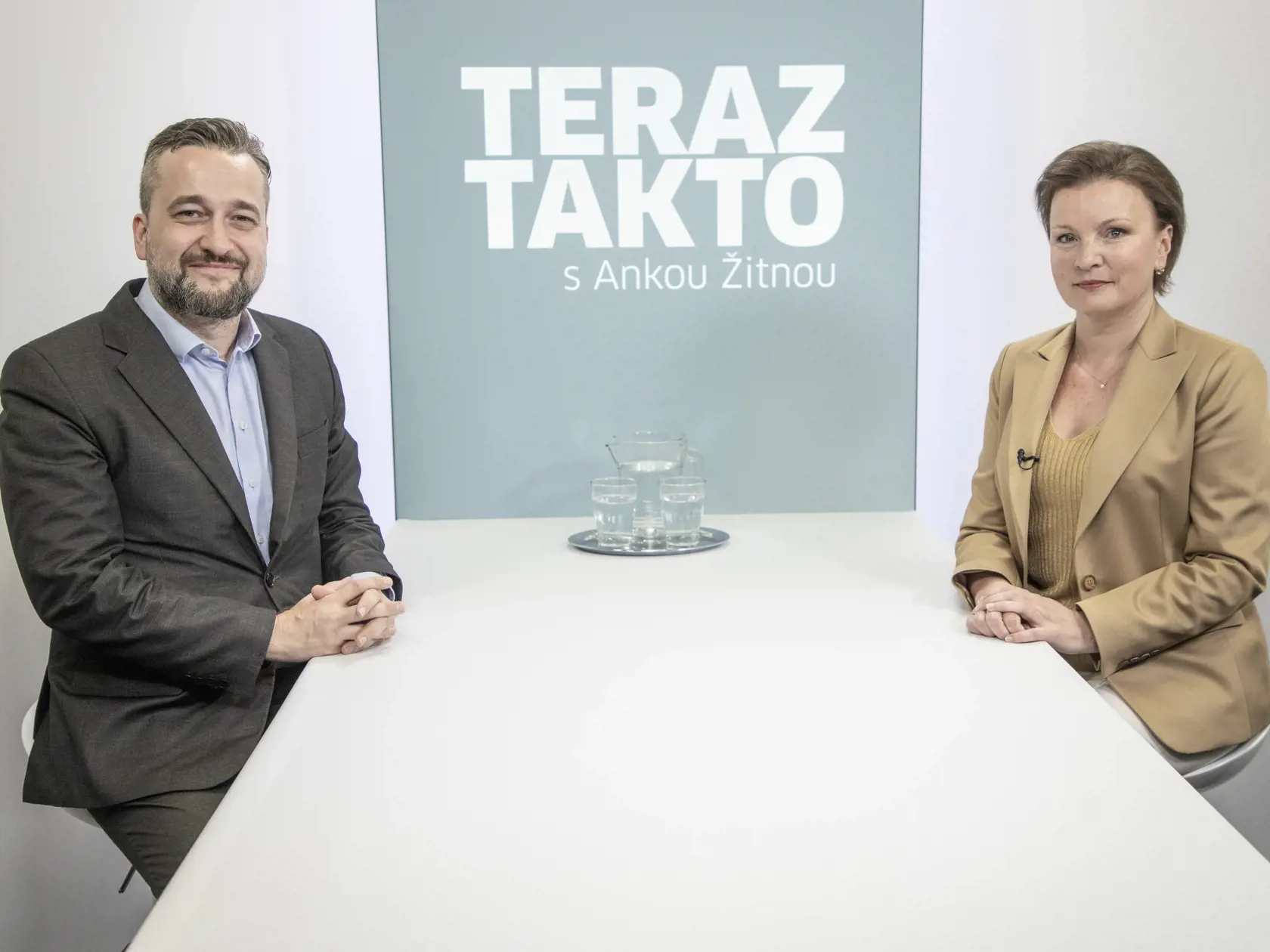 Na snímke je diskusná relácia “Teraz takto”, ktorej hosťom bol podpredseda Národnej rady Slovenskej republiky Ľuboš Blaha.