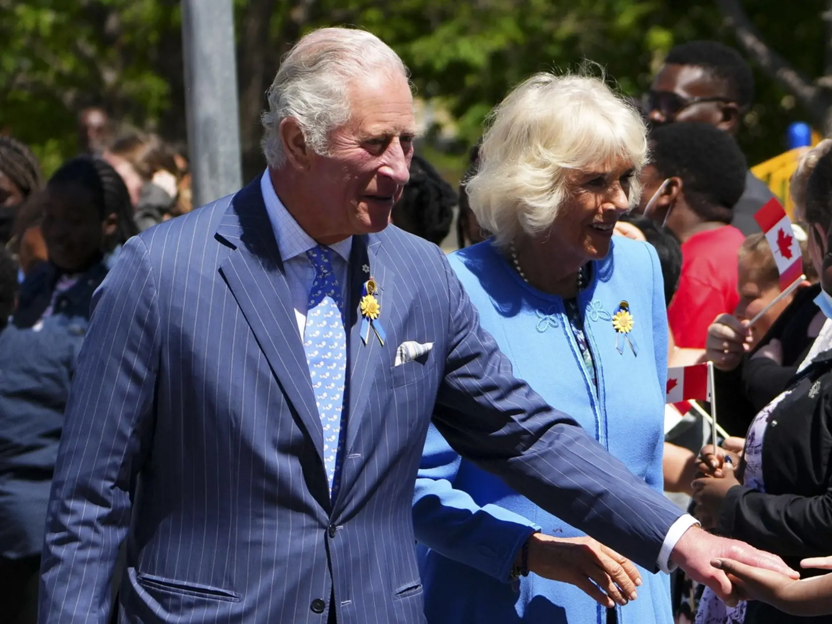 EBE 36 Ottawa - Britský princ Charles a jeho manželka Camilla, vojvodkyňa z Cornwallu navštívili katolícku školu Nanebovzatia Panny Márie v Ottawe v rámci  trojdňového kanadského turné 18. mája 2022. FOTO TASR/AP