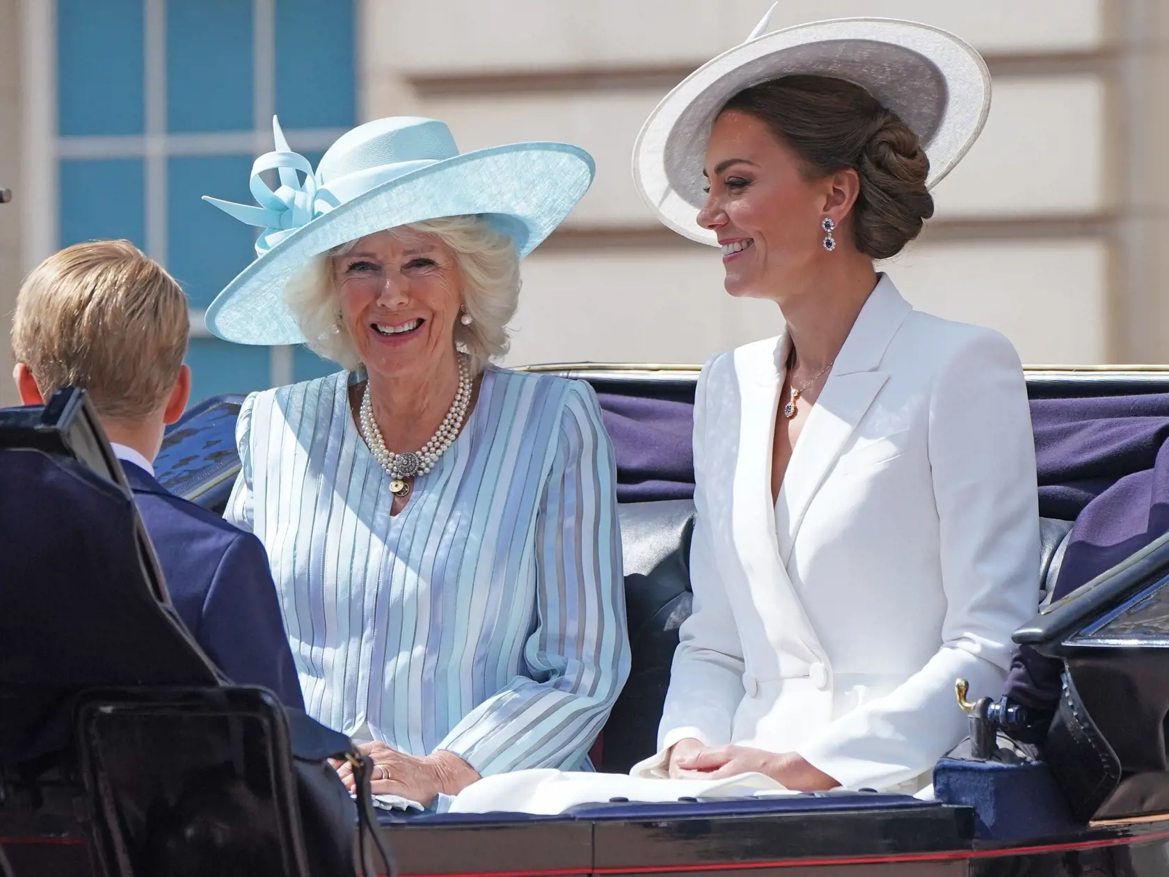 Trooping the Colour 2022 v Londýne: Vojvodkyne Camilla a Kate